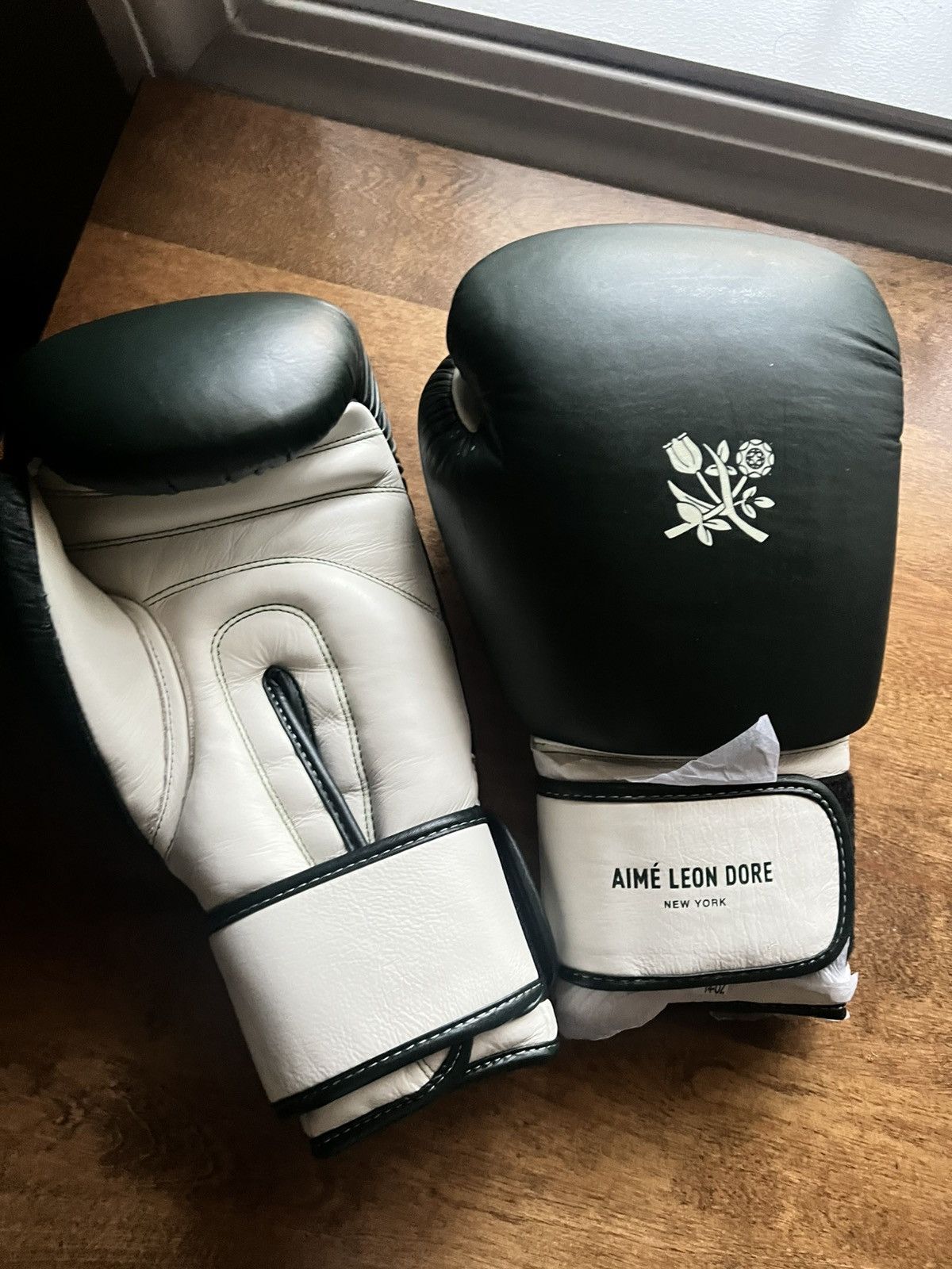 Aime Leon Dore Aimé Leon Dore ALD Crest Boxing Gloves Size ONE SIZE - 5 Thumbnail