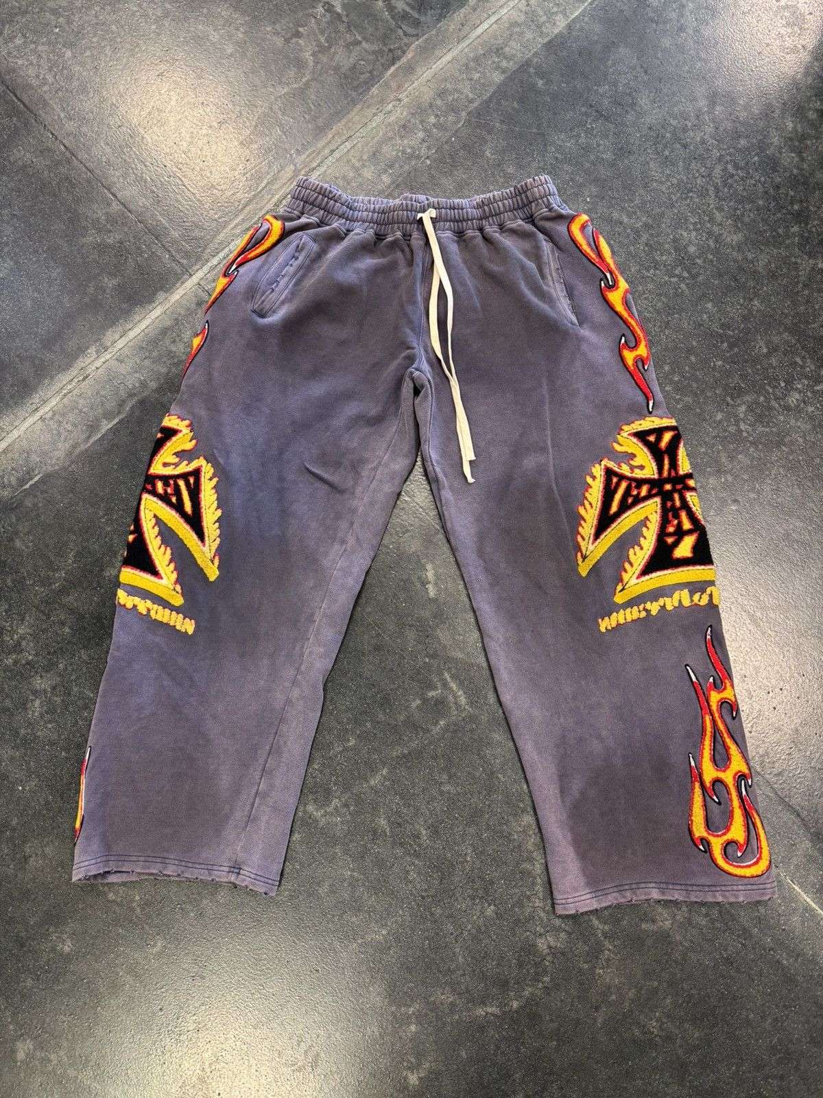 Vale Vale La Flare Sweatpants Size US 29 - 1 Thumbnail