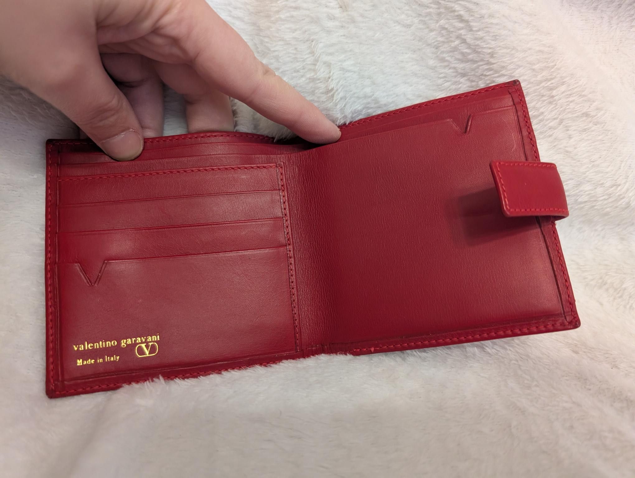 Other Authentic Valentino Garavani Embossed Bifold Wallet Size ONE SIZE - 8 Thumbnail