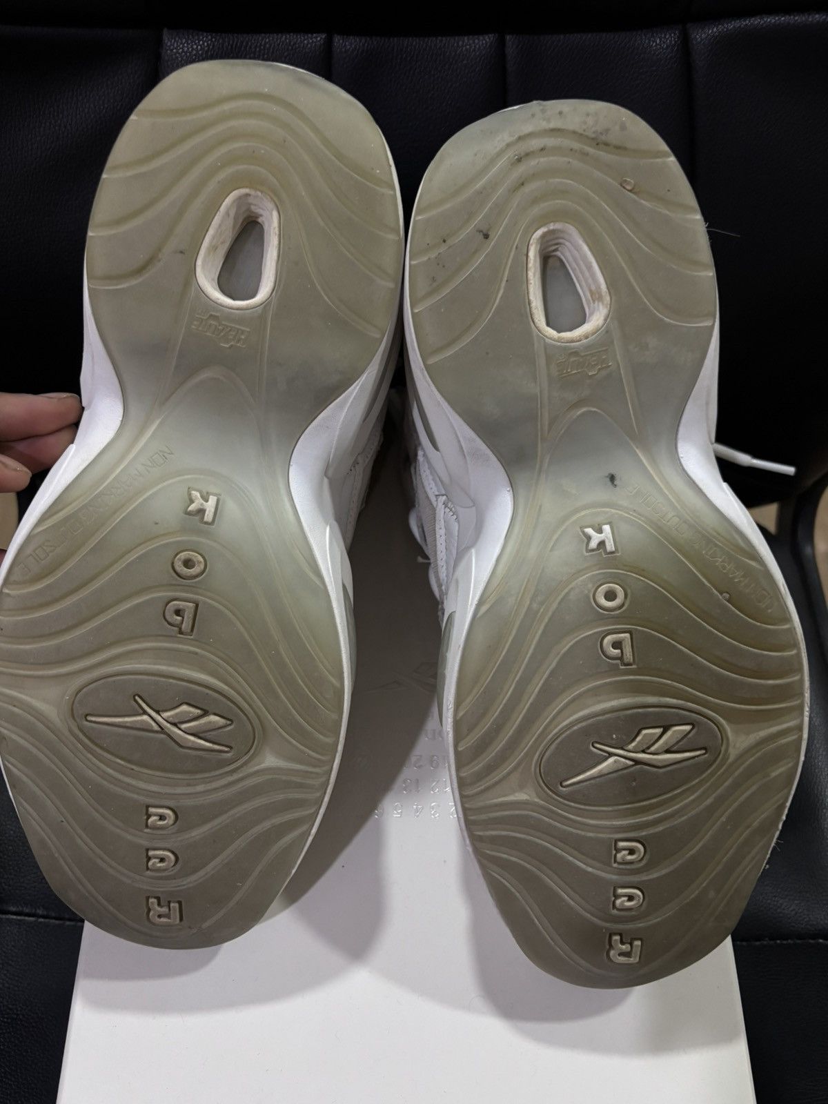Maison Margiela × Reebok Maison Margiela x Reebok Size US 7 / EU 40 - 5 Thumbnail