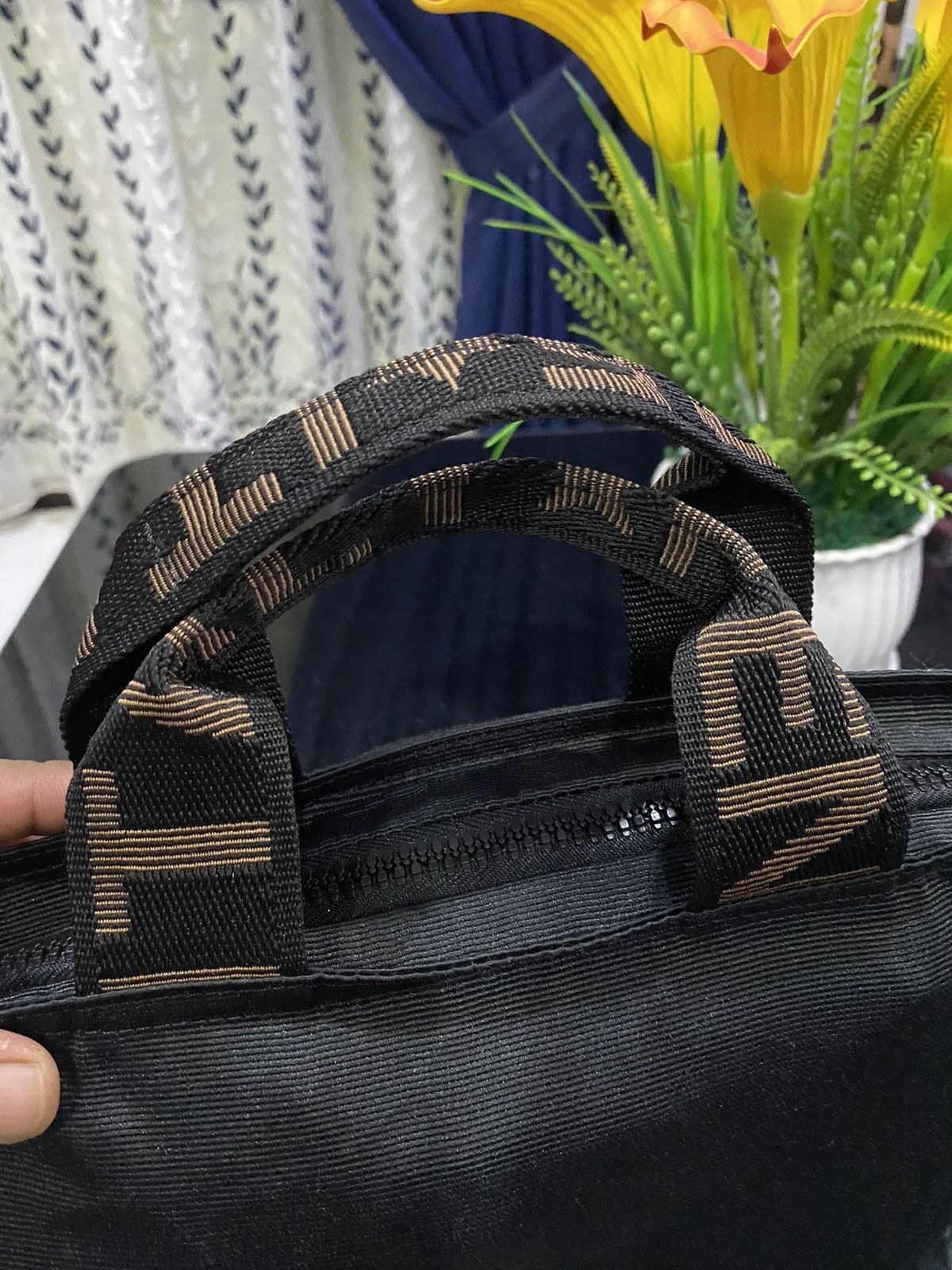 Fendi Fendi Zucca Pattern Handbag Size ONE SIZE - 5 Thumbnail