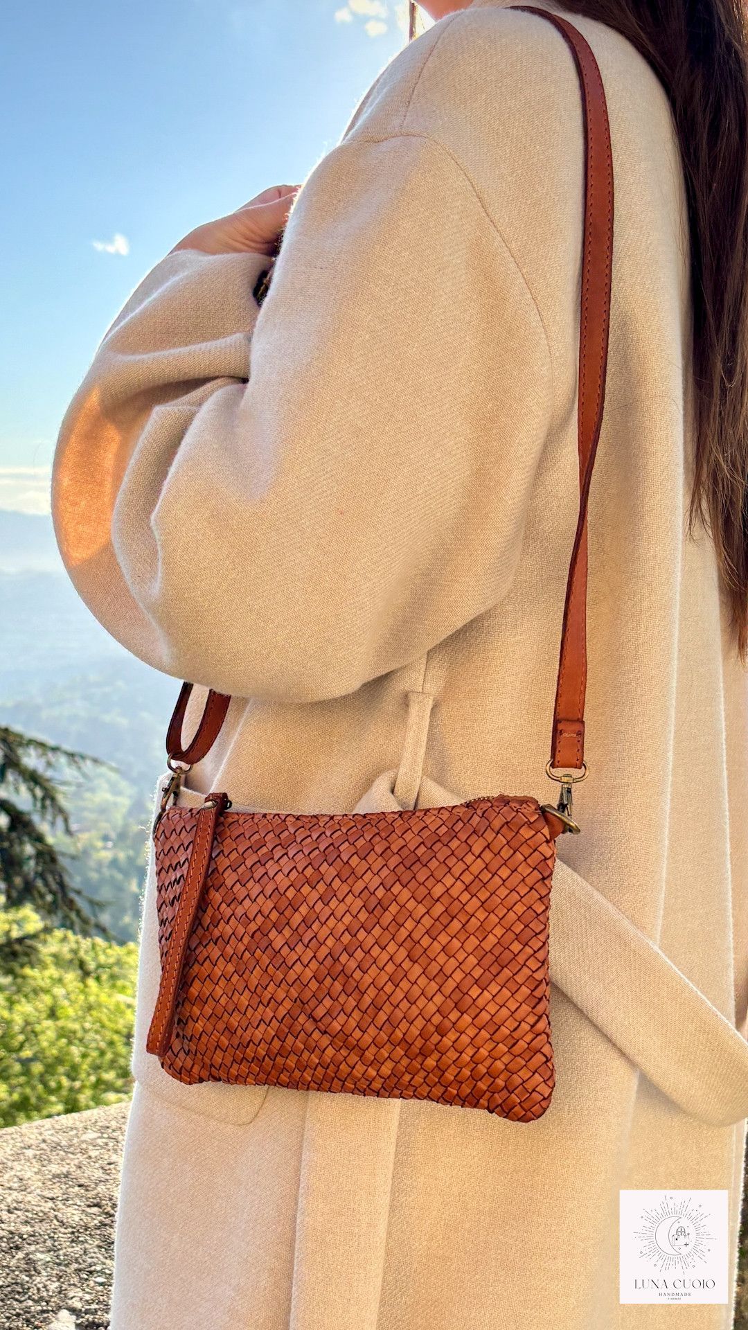 Vera Pelle Handwoven Italian Brown Leather Bag Size ONE SIZE - 1 Thumbnail