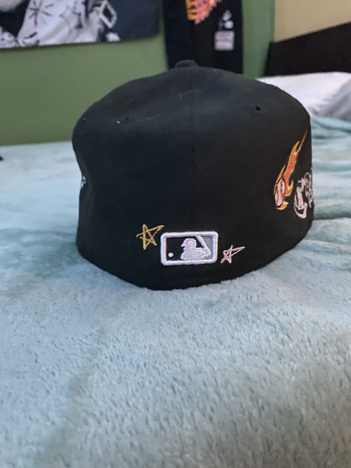 MLB × New Era SUPER RARE Black Sox New Era Fitted Size ONE SIZE - 3 Thumbnail