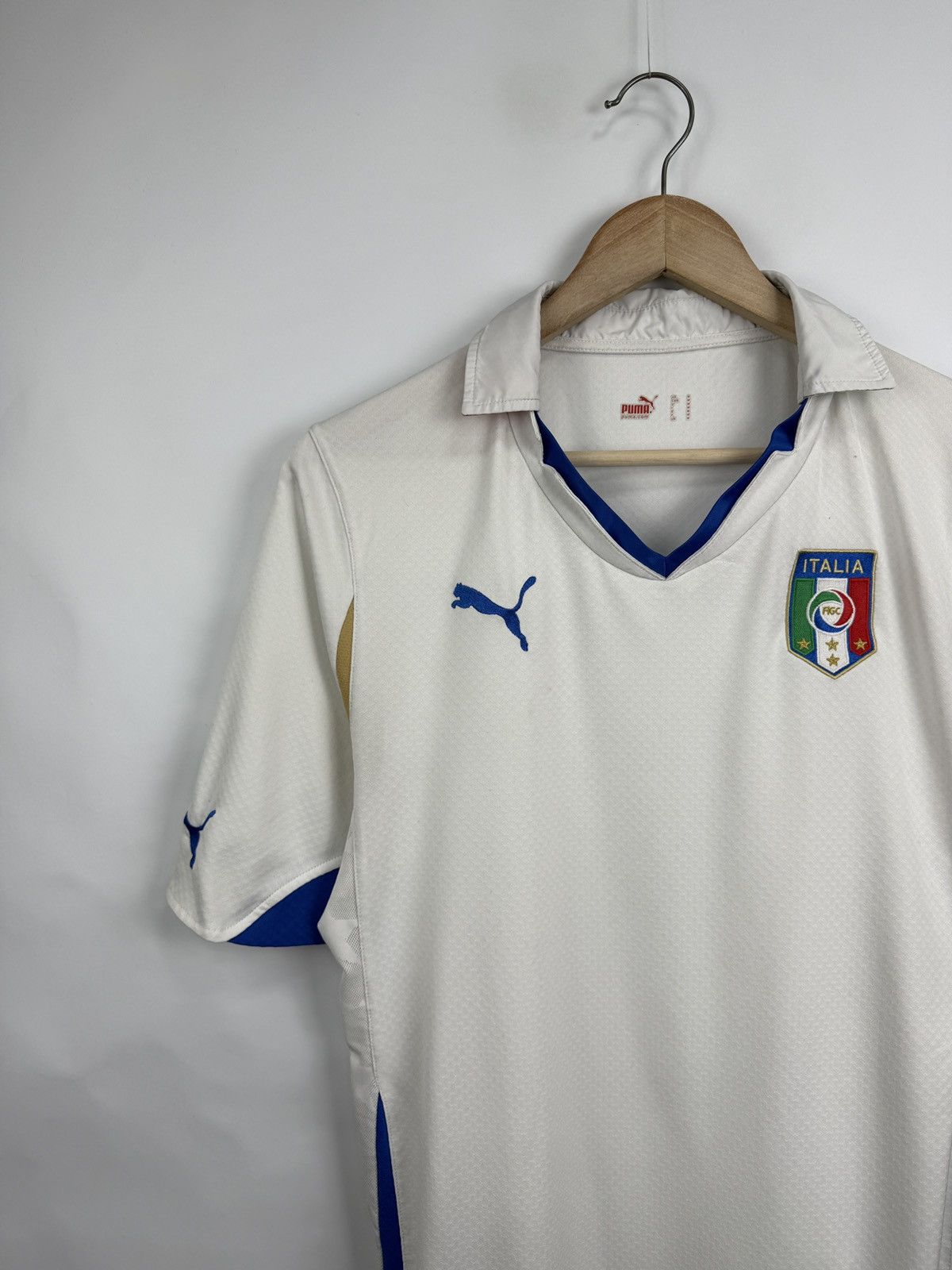 Puma 🇮🇹 Vintage 2010 Puma Italy Soccer Jersey T-Shirt Retro Rare Size US M / EU 48-50 / 2 - 4 Thumbnail