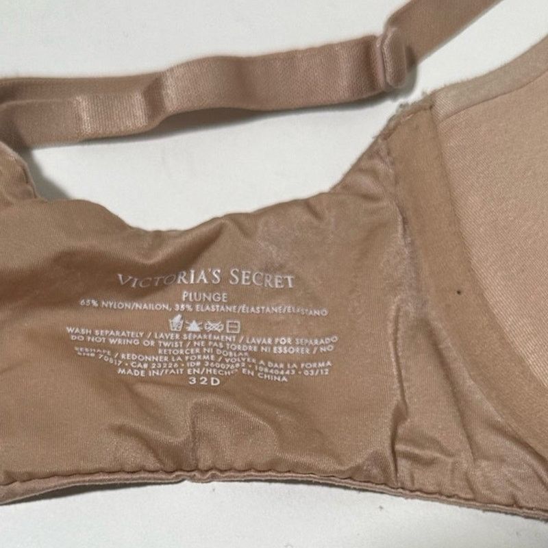Victoria's Secret Victoria's Secret Plunge Push Up Bra / 32 D Size ONE SIZE - 4 Thumbnail