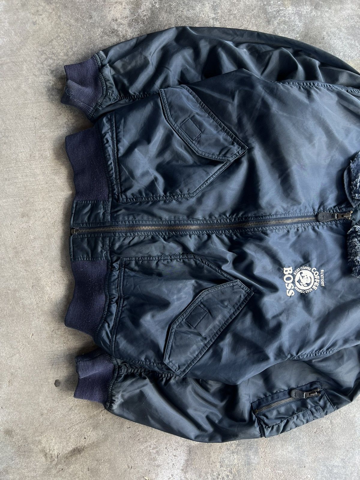 Vintage Vintage Boss Coffee Bomber Fur Flight Jacket Size US M / EU 48-50 / 2 - 5 Thumbnail