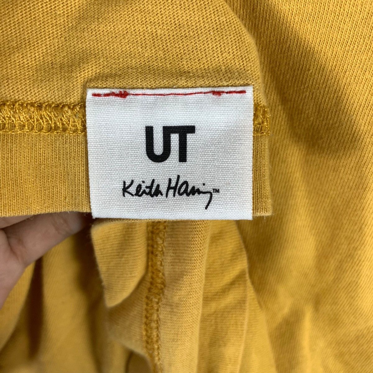 Uniqlo KEITH HARING x UNIQLO Radiant Baby Yellow Tee Shirt Top Pop Size L / US 10 / IT 46 - 9 Thumbnail