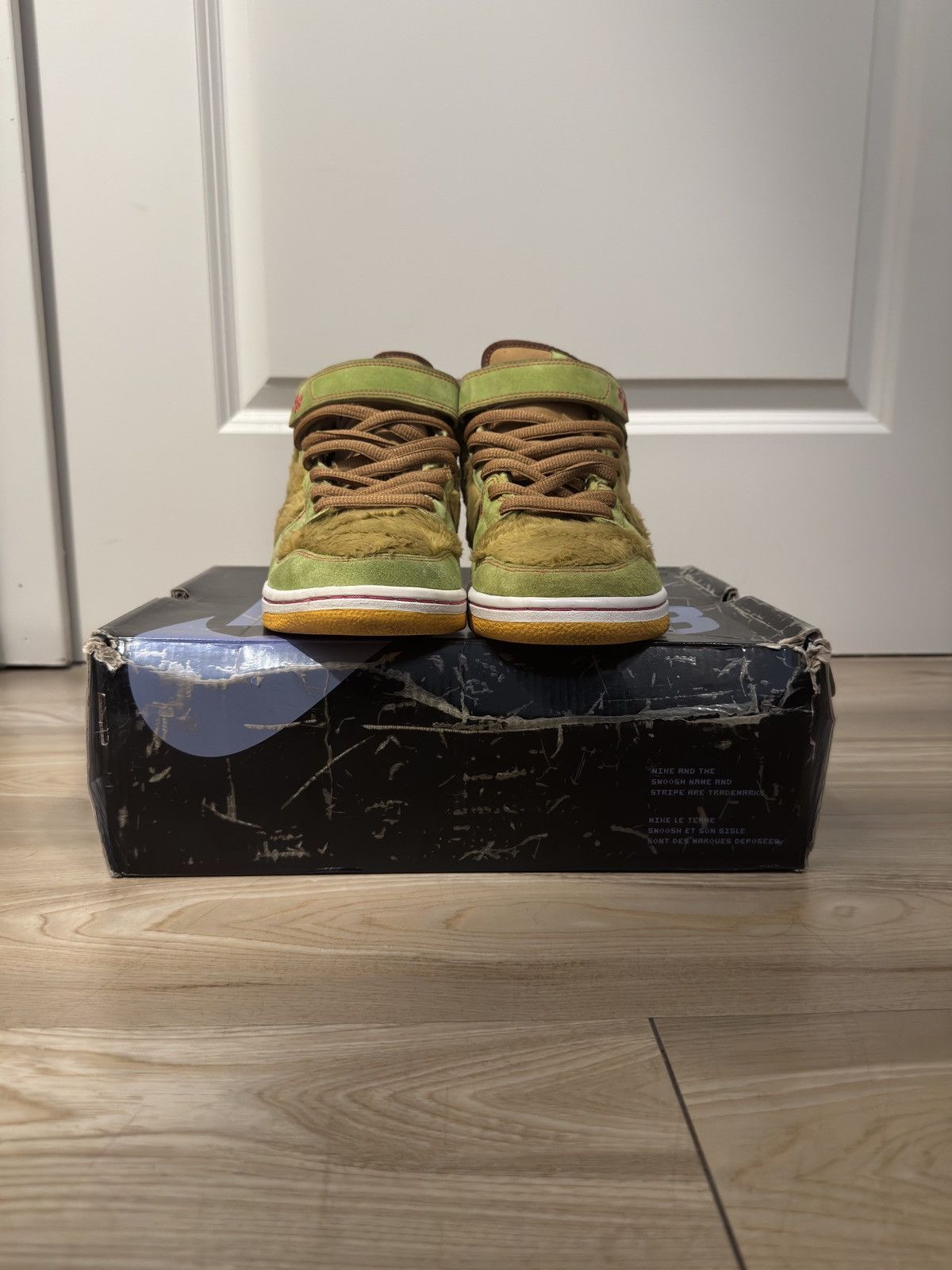 Nike SB Nike SB dunk high “Mama Bear” Size US 9 / EU 42 - 4 Thumbnail
