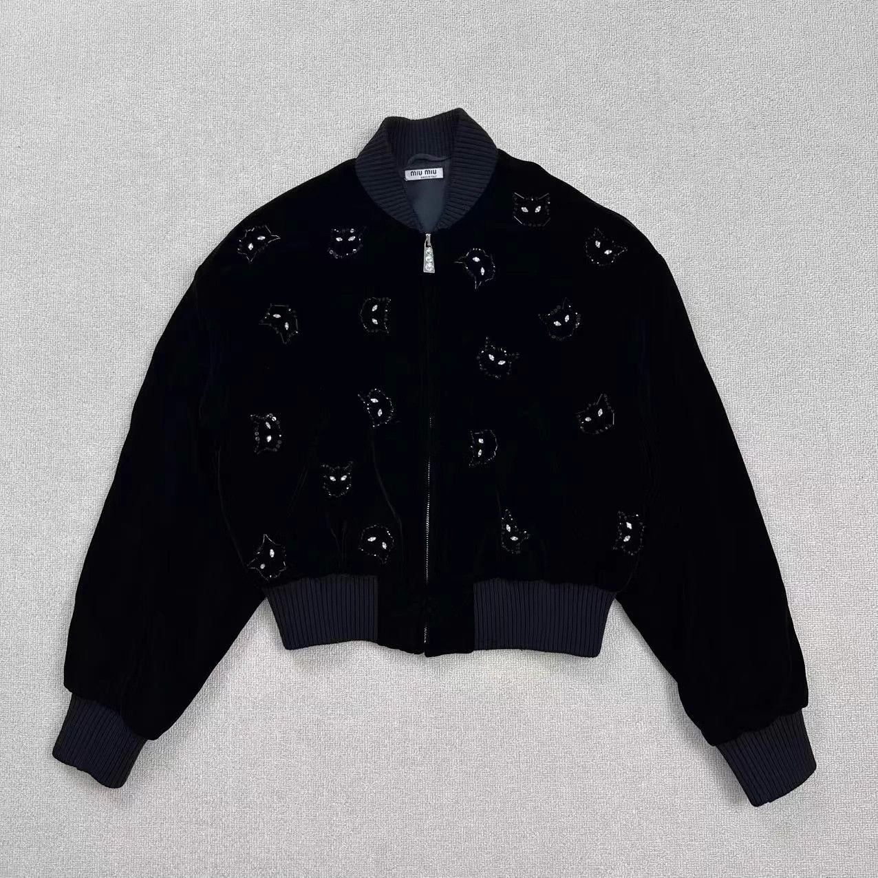 Miu Miu MIU MIU velvet jacket 42 almost new Size M / US 6-8 / IT 42-44 - 1 Thumbnail