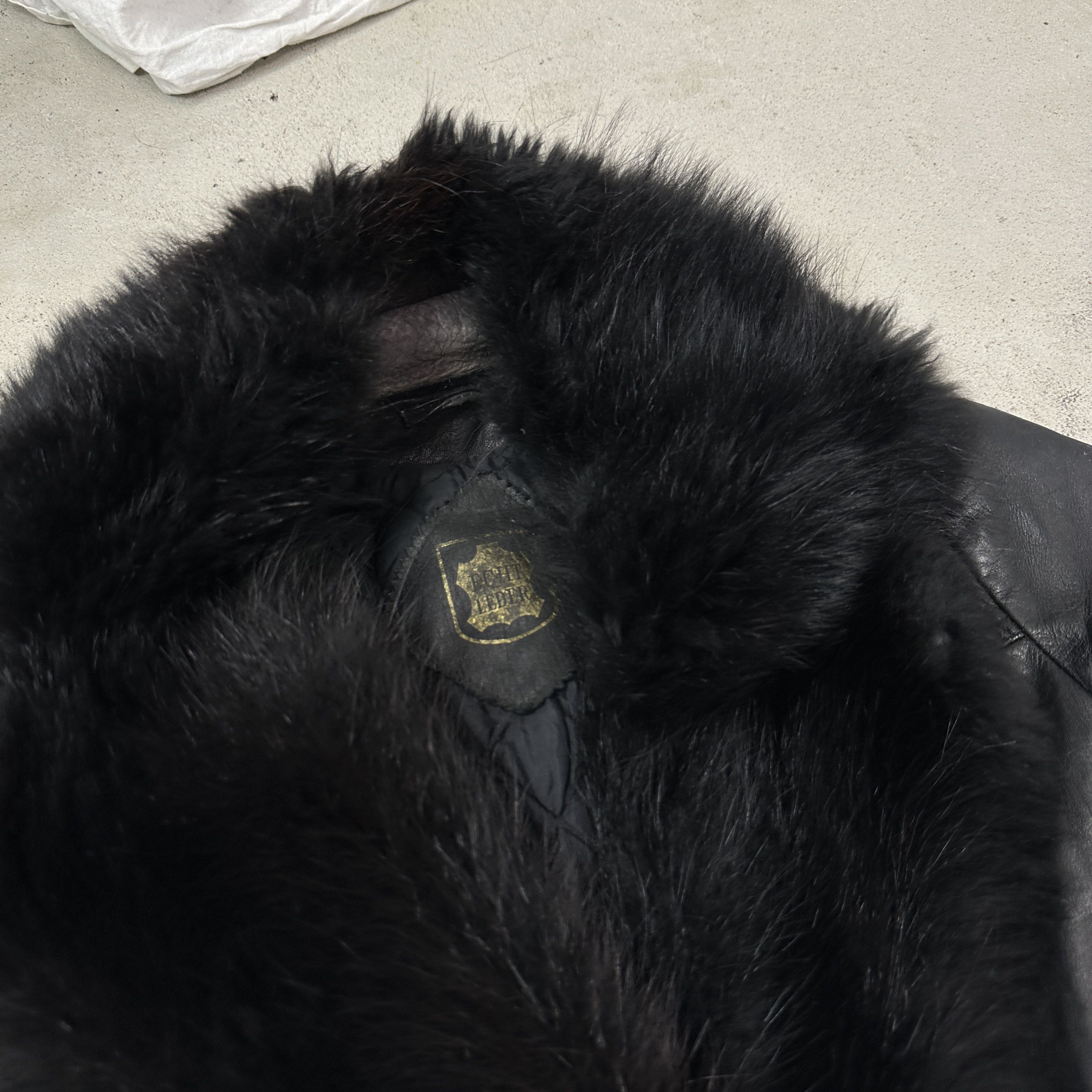 Vintage Vintage Biker Double-Breasted Real Fur Leather Coat 00s Size M / US 6-8 / IT 42-44 - 4 Thumbnail