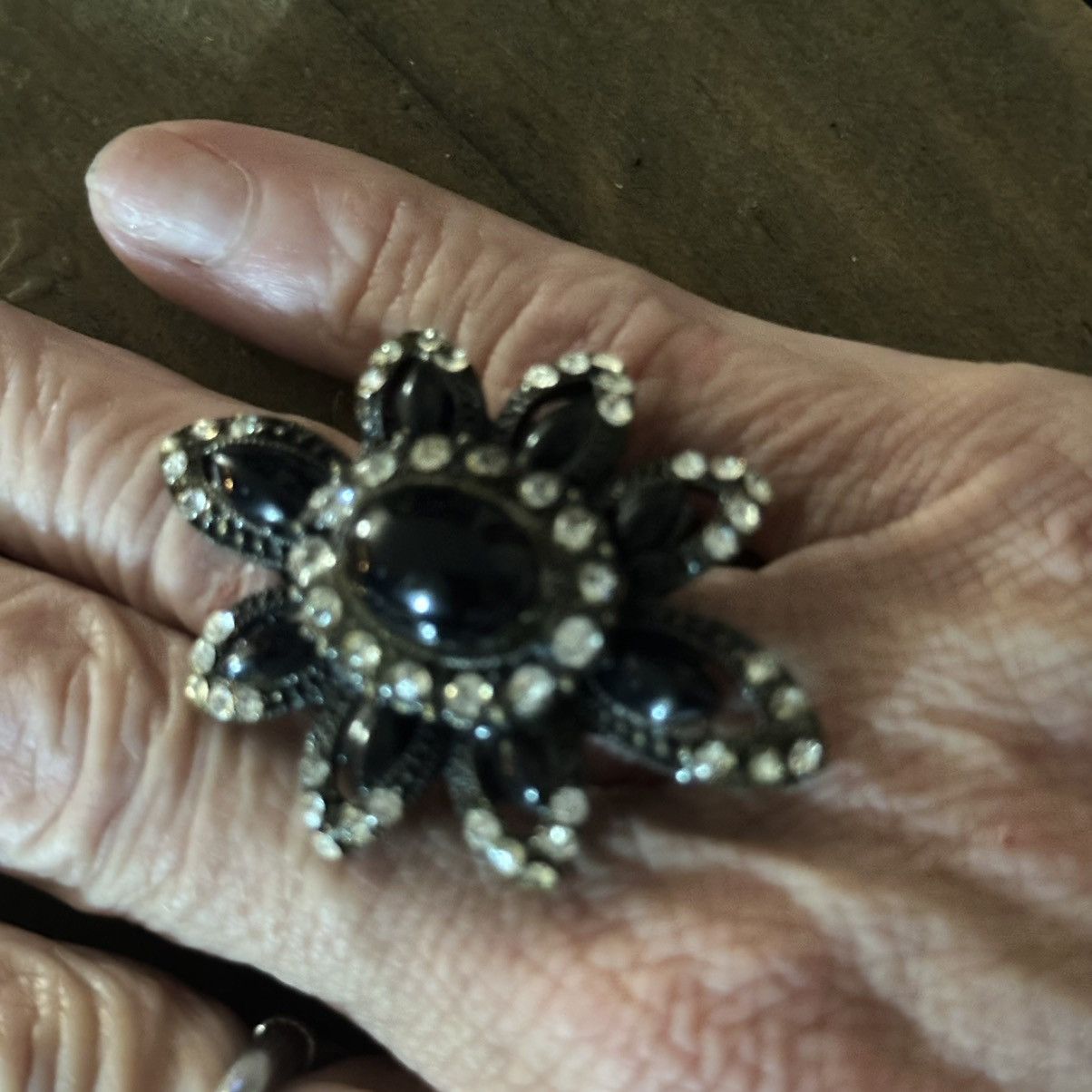 Vintage Vintage black rhinestone adjustable flower statement ring Size ONE SIZE - 4 Thumbnail