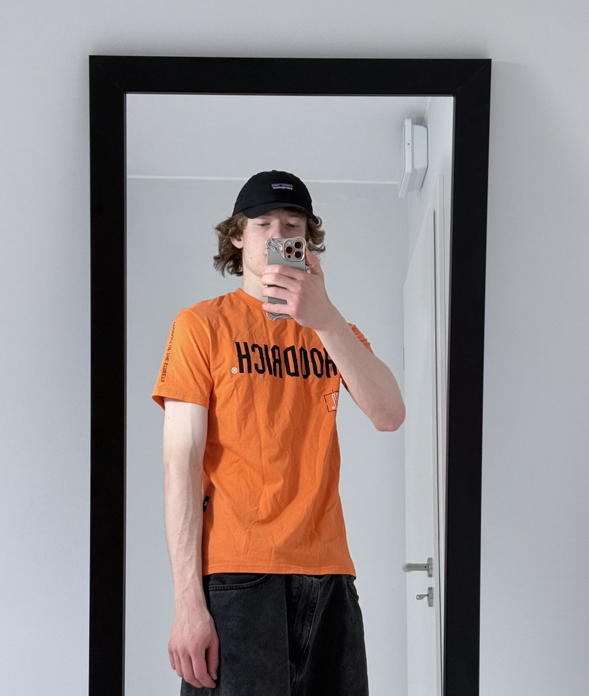 Hoodrich Hoodrich Y2K avantgarde streetwear band t-shirt Size US M / EU 48-50 / 2 - 4 Thumbnail