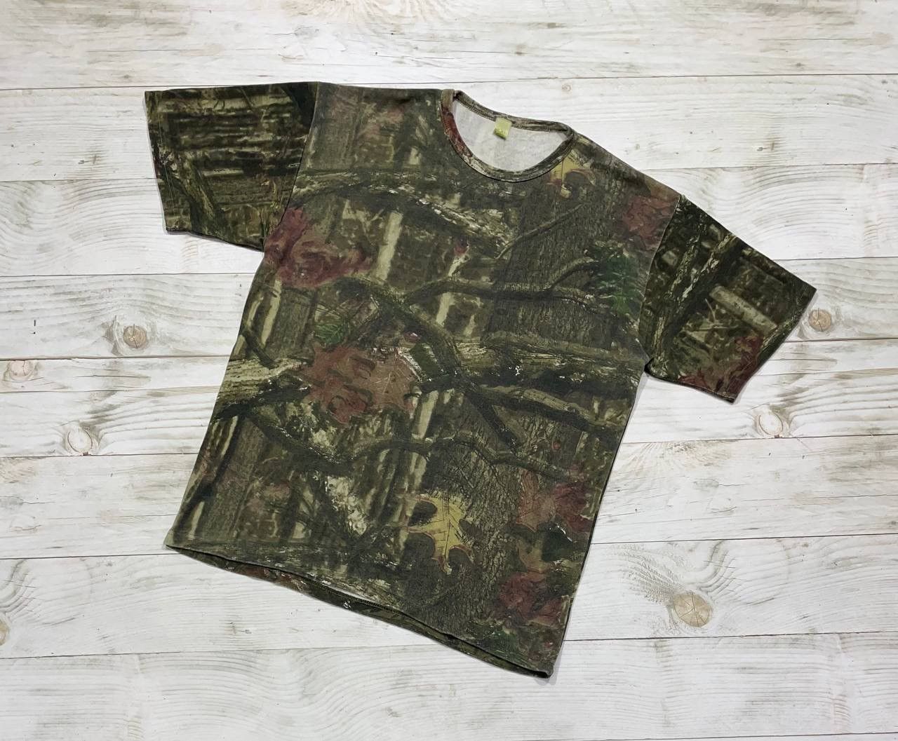 Other Vintage Realtree Fall Leaves Camo T-Shirt Over Print 90s Size US XXL / EU 58 / 5 - 1 Thumbnail