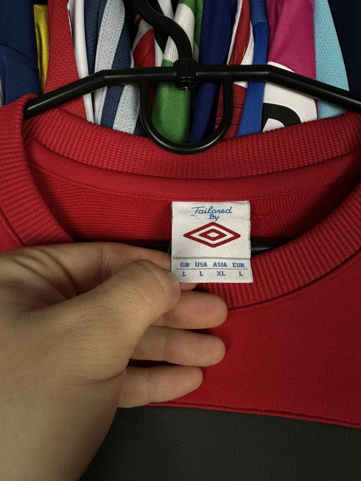 Umbro Umbro Nottingham Forest Football Sweatshirt Soccer Rare Size US L / EU 52-54 / 3 - 7 Thumbnail