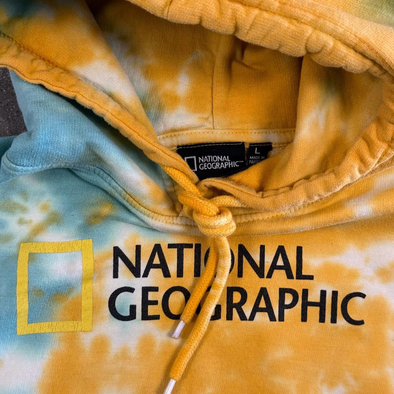 Designer National Geographic Men’s L Bahamas Islands Tie Dye Hoodie Size US L / EU 52-54 / 3 - 2 Thumbnail