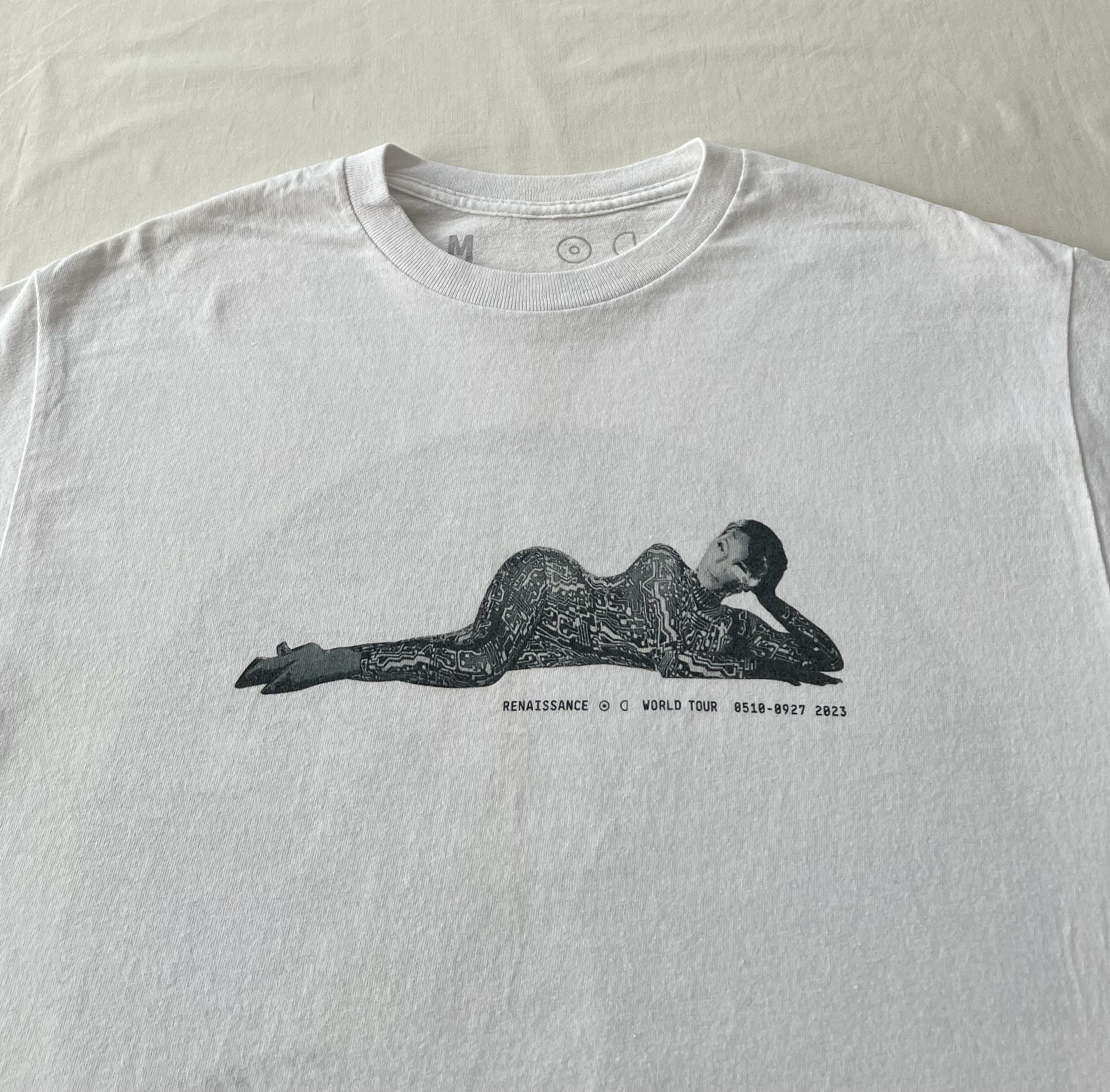 Band Tees Beyonce Renaissance World Tour 2023 White T-shirt Size US M / EU 48-50 / 2 - 3 Thumbnail