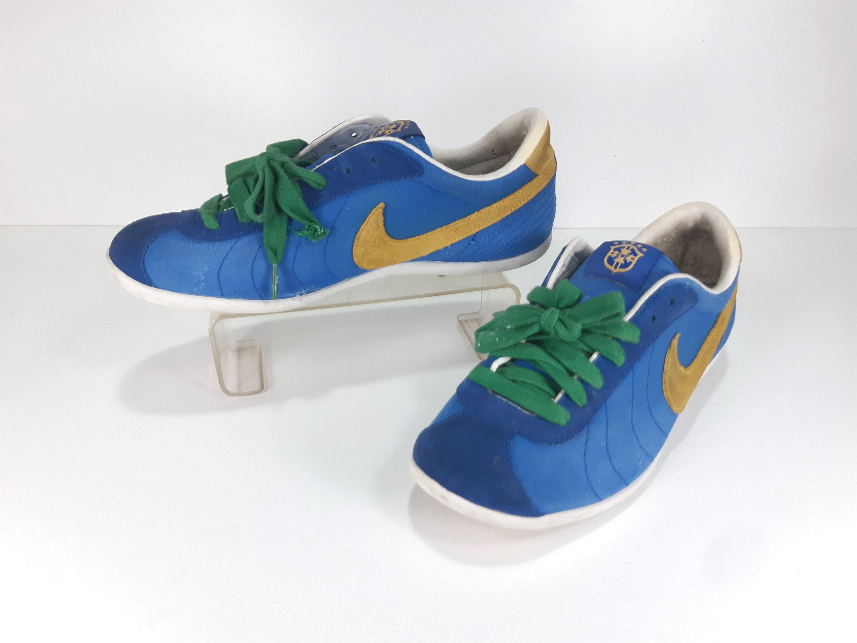 Nike NIKE 313239-471 Brasil CBF Soccer Football Futsal Shoes RARE Size US 9 / EU 42 - 1 Thumbnail