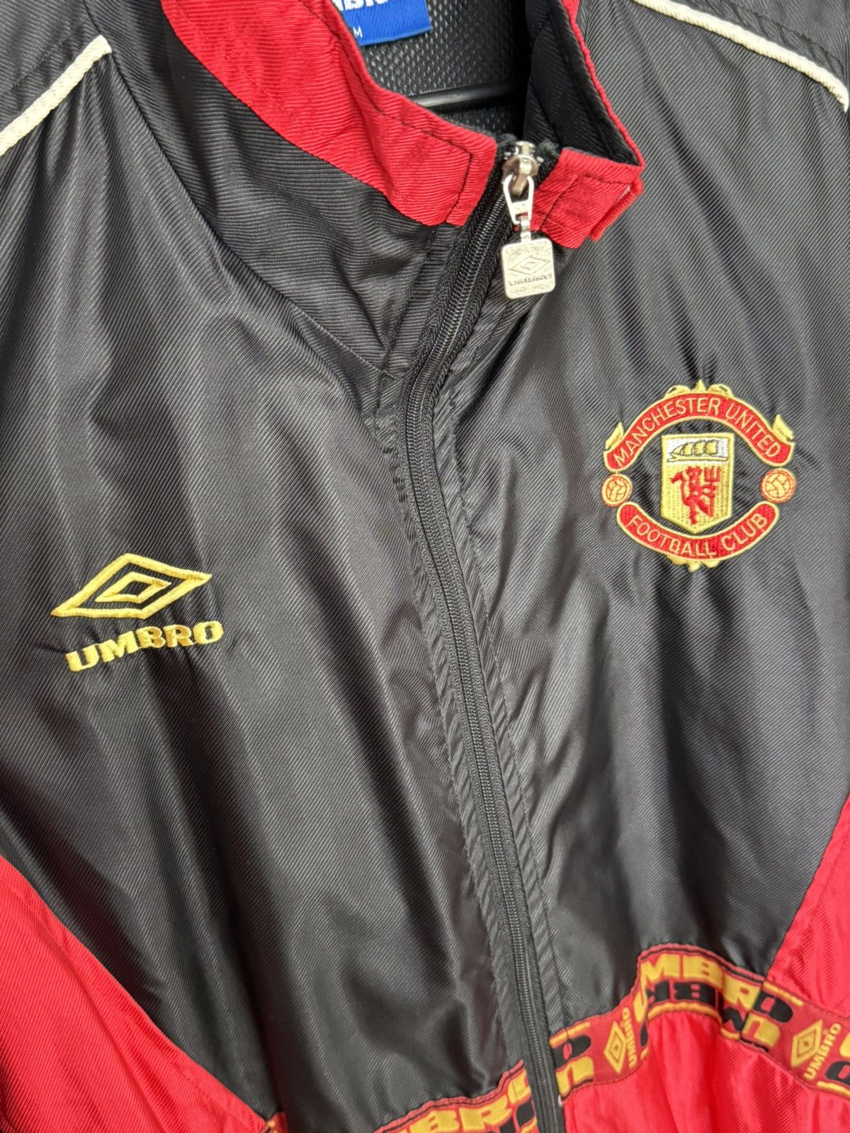 Umbro Manchester United Training Football Jacket Size US M / EU 48-50 / 2 - 3 Thumbnail
