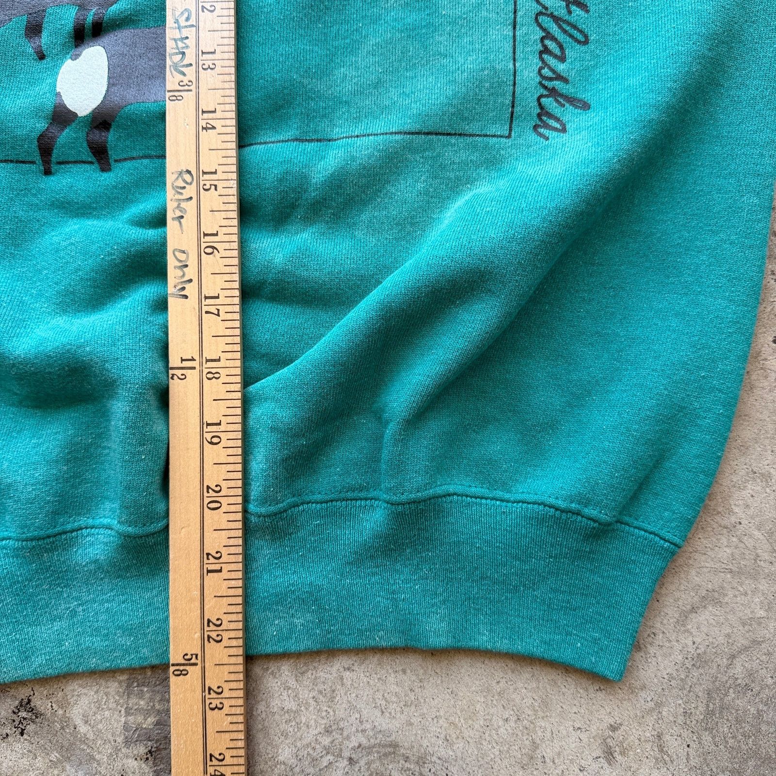 Other 90s thrashed sun faded North Pole Alaska Caribou Sweatshirt Size M / US 6-8 / IT 42-44 - 7 Thumbnail