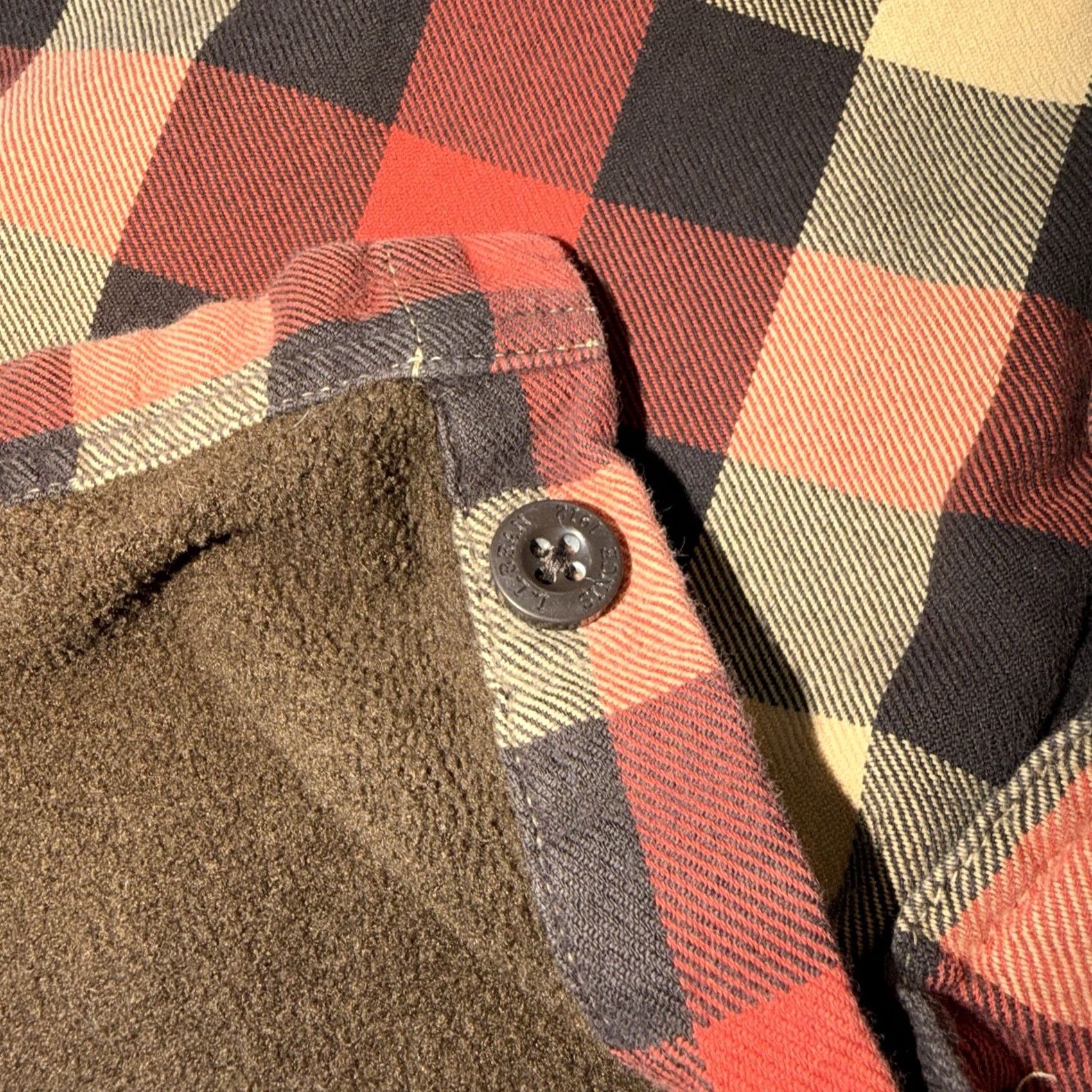 Vintage VINTAGE LL Bean Shacket Mens XXL Red Beige Black Plaid Fleece Lined Flannel Shirt Size US XXL / EU 58 / 5 - 6 Thumbnail