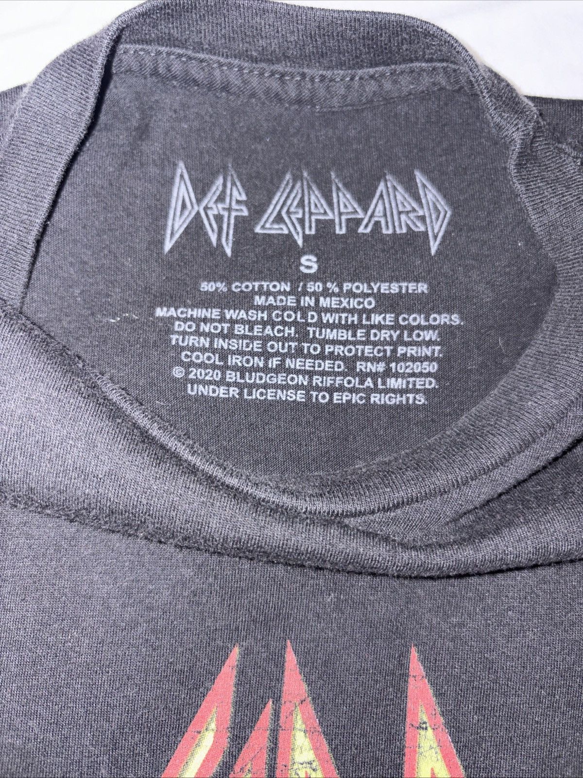 Other Def leppard shirt size small Size US S / EU 44-46 / 1 - 2 Thumbnail
