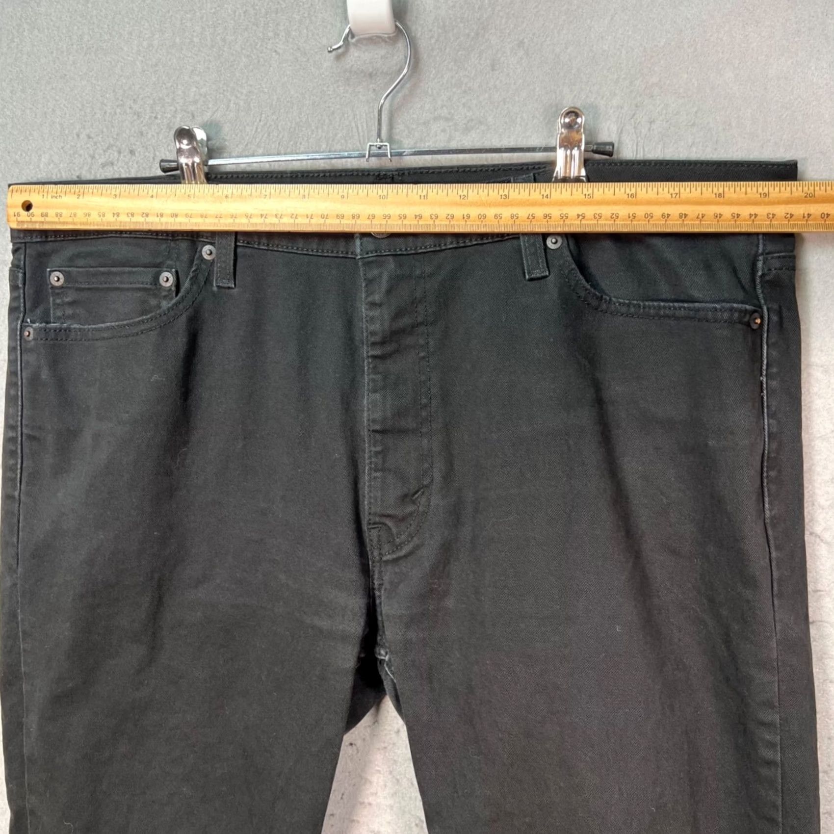Levi's Levi's 513 Jeans Slim Straight Black Cotton Blend Denim 38x32 Mens Regular Modern 5-Pocket Zip Vintage No Size US 38 / EU 54 - 6 Thumbnail