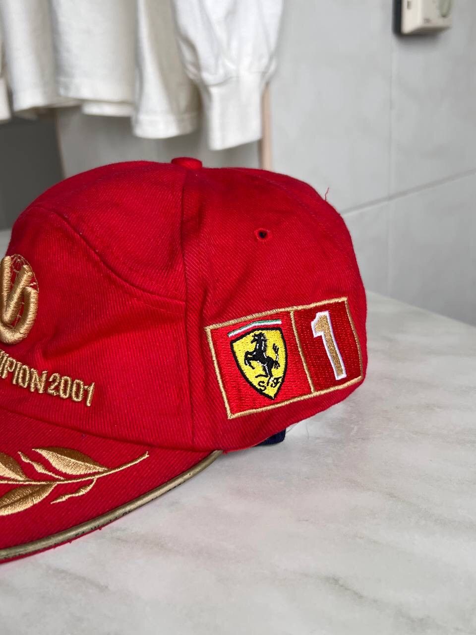 Ferrari × Formula 1 Vintage 2001 F1 Ferrari WORLD CHAMPION Schumacher hat cap 01 Size ONE SIZE - 2 Thumbnail