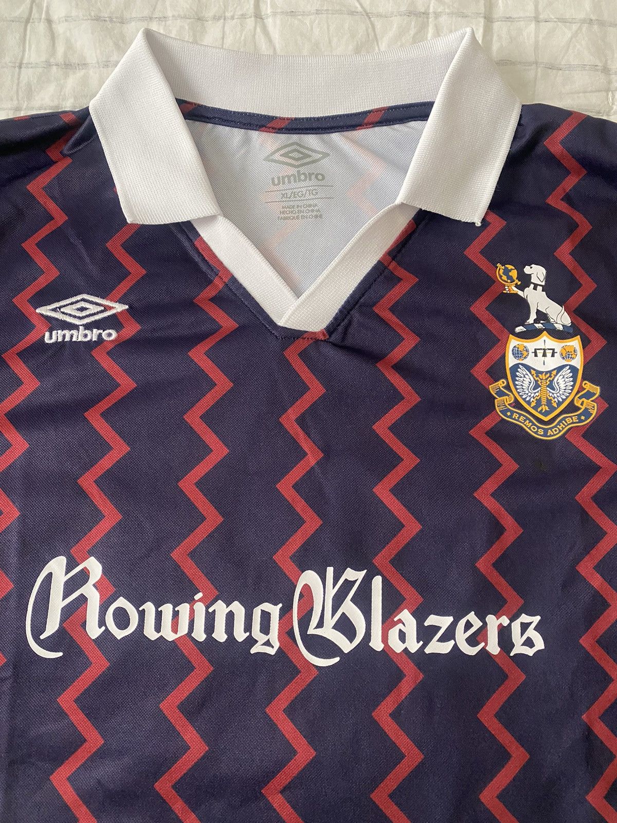 Rowing Blazers × Umbro Rowing Blazers x Umbro Zig Zag Soccer Jersey XL Size US XL / EU 56 / 4 - 5 Thumbnail