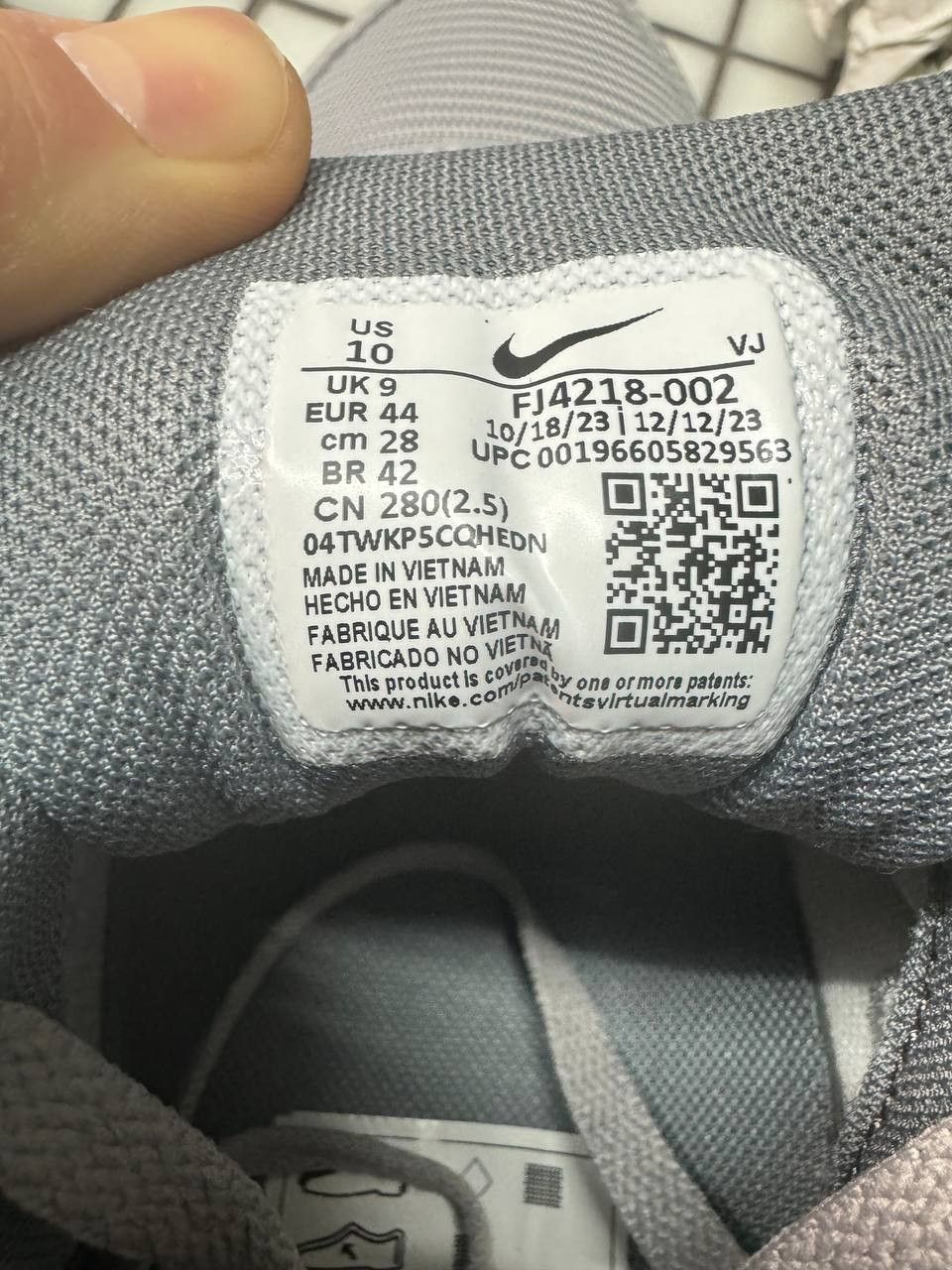 Nike Nike Air Max 90 Size US 11 / EU 44 - 9 Thumbnail