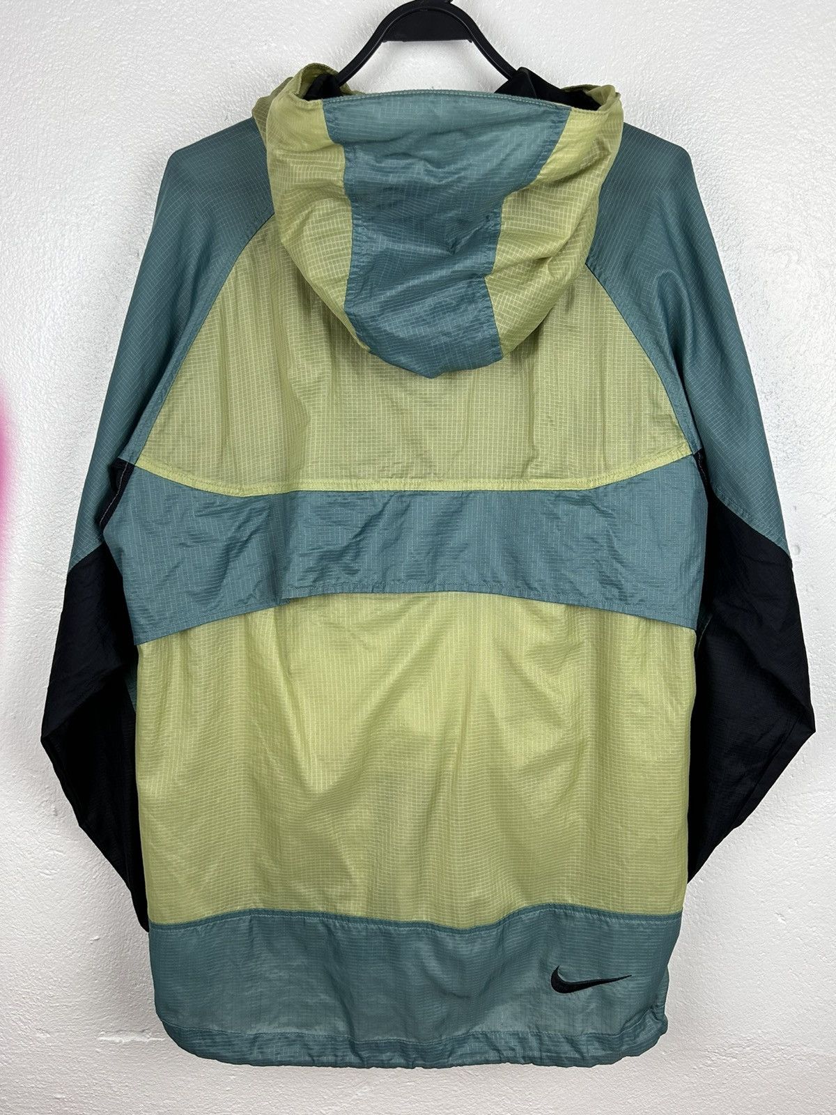 90s Vintage Nike ACG Packable Windbreaker Jacket In Green