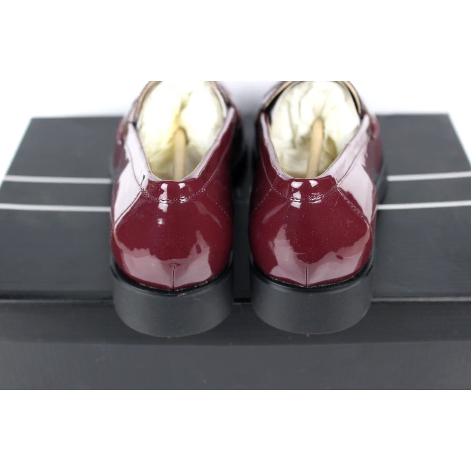 Vintage Liverpool Baldwin Patent Leather Slip On Loafer Liverpool Patent Leather Slip On Loafer Ruby 7M Women Red Ruby 754084 Ruby 7M Women Shoes Size US 7 / IT 37 - 5 Thumbnail