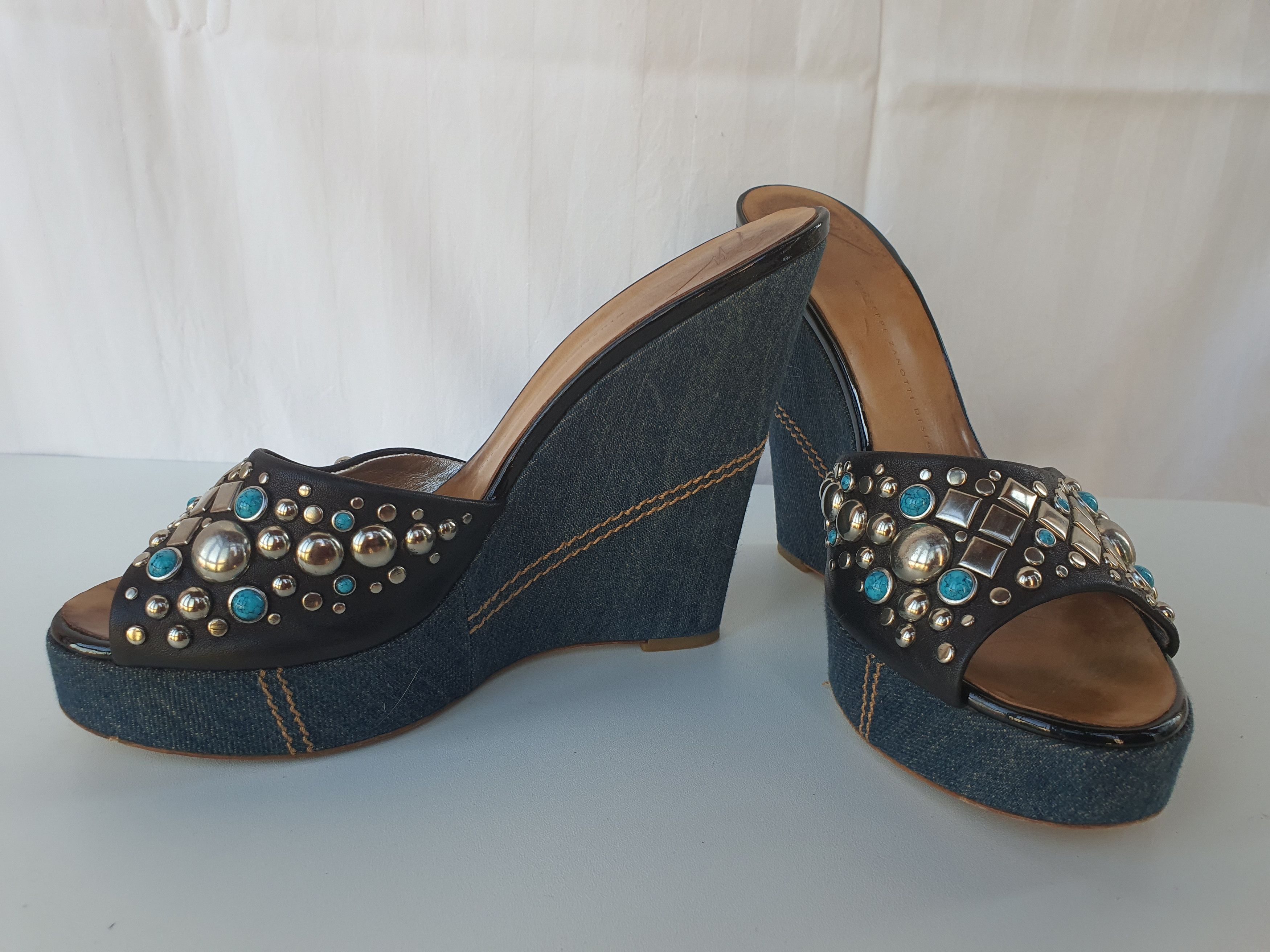 Giuseppe Zanotti Exclusive sandals by Giuseppe Zanotti Design Size US 10.5 / IT 40.5 - 3 Thumbnail