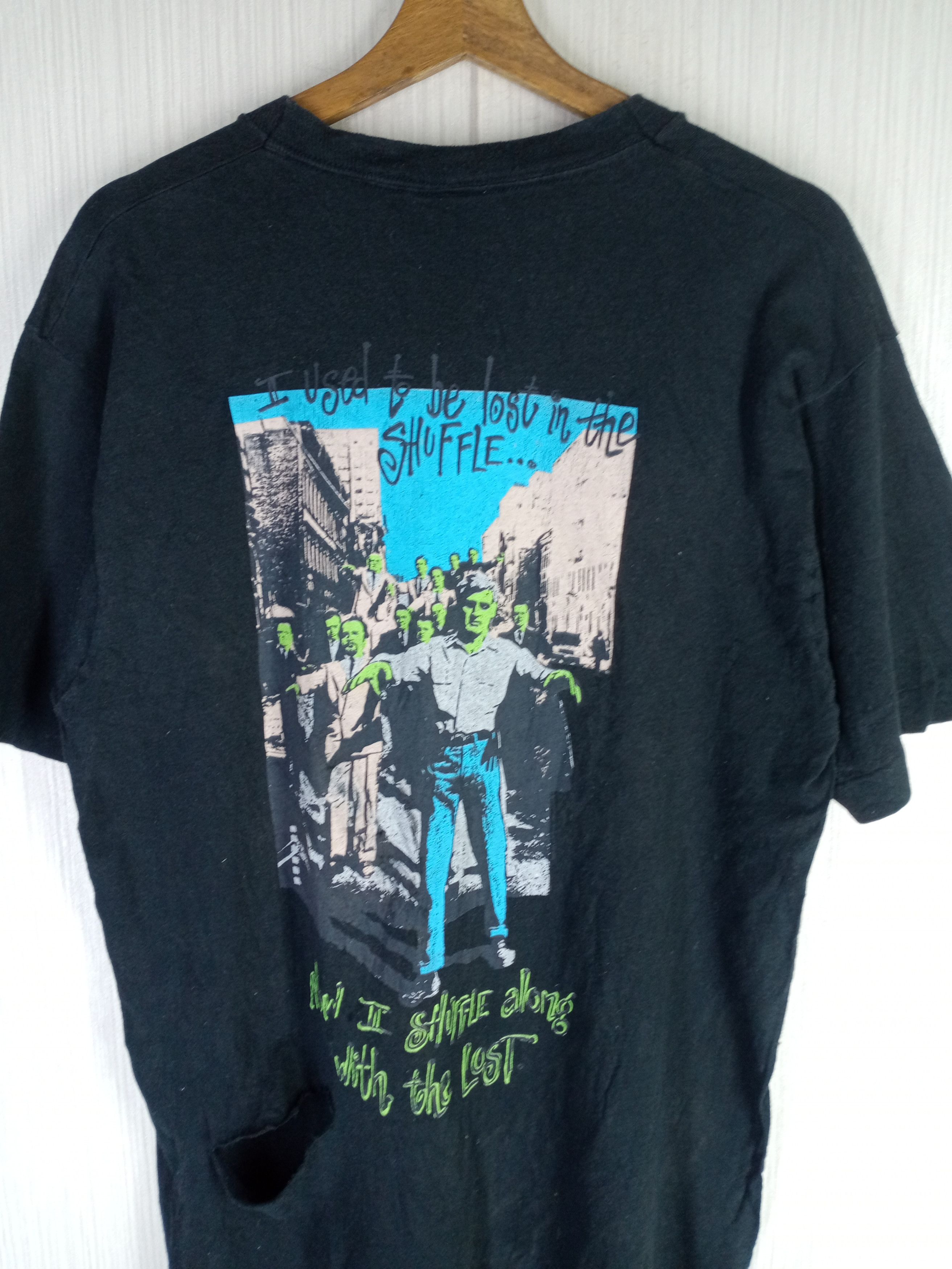 Vision Streetwear Rare Vintage 90s Vision Street Wear Distressted Tshirt Size US L / EU 52-54 / 3 - 6 Thumbnail