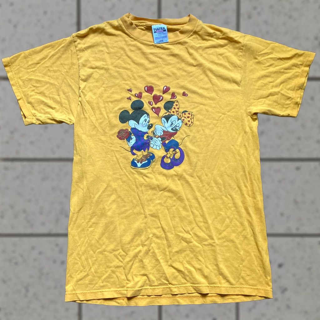 Tultex VINTAGE Mickey Mouse & Minnie Mouse T Shirt Tultex Yellow Large Regular Crew Neck Short Sleeve Men 90s Disney Love Hearts Size US L / EU 52-54 / 3 - 1 Thumbnail
