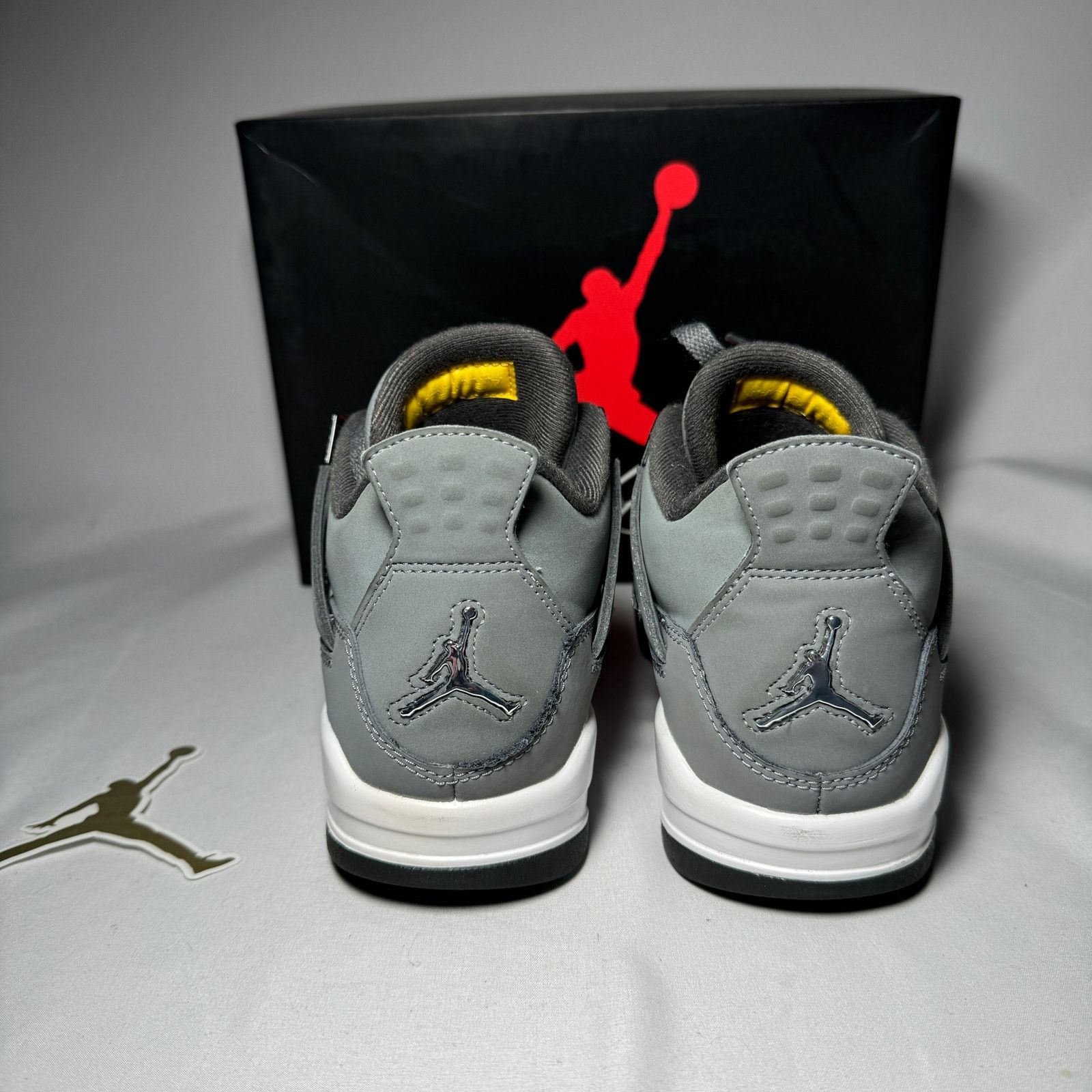 Jordan Brand × Nike Size 5 - Air Jordan 4 Retro GS Cool Grey 2019 Men's Shoes Size US 5 / EU 37 - 6 Thumbnail