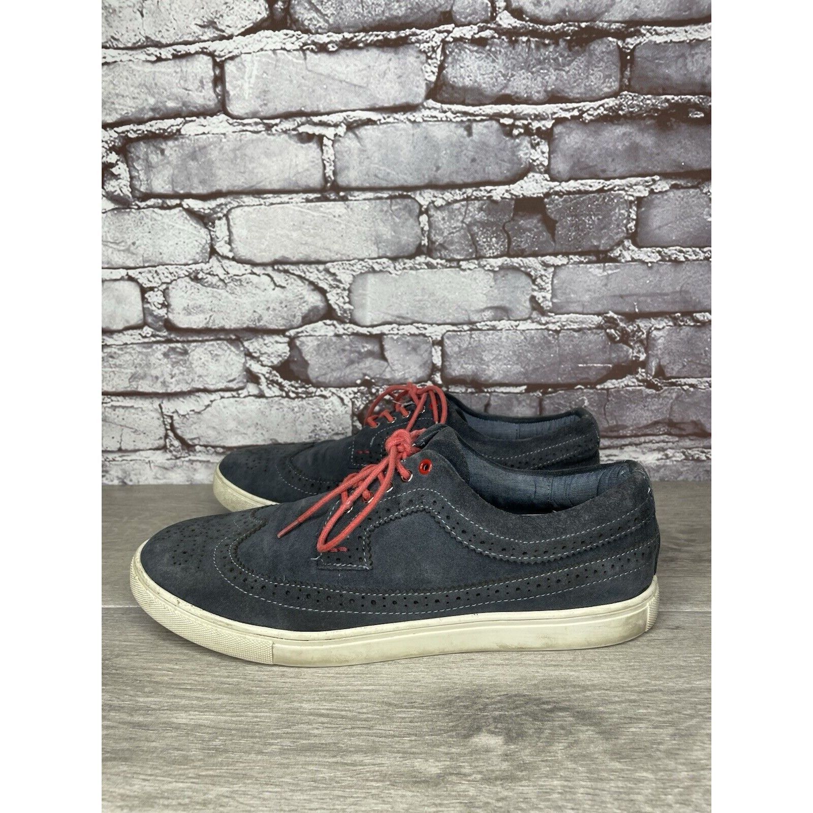 Saks Fifth Avenue Blue SAKS FIFTH AVE Blue Colored Suede Wingtip Casual Shoes Size US 11 / EU 44 - 21 Thumbnail