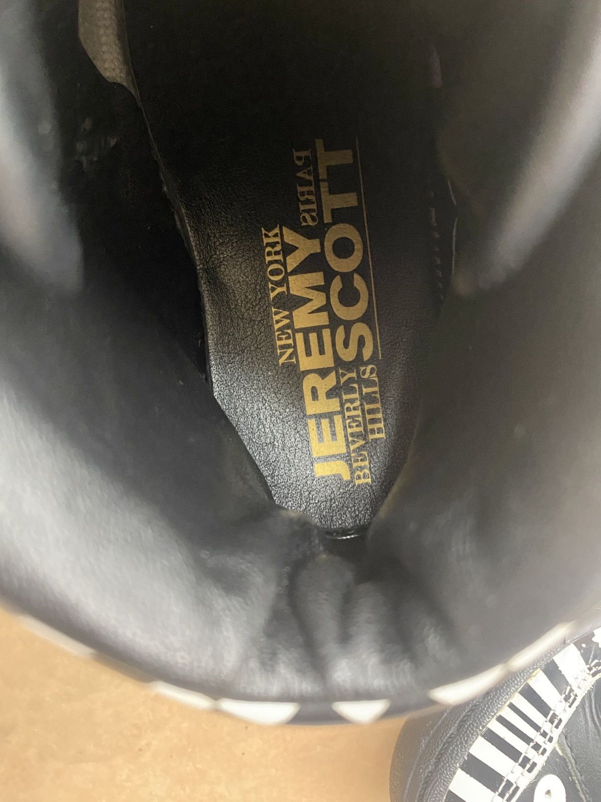 Adidas × Jeremy Scott Jeremy scott Adidas wings(no wings) Size US 9 / EU 42 - 8 Thumbnail