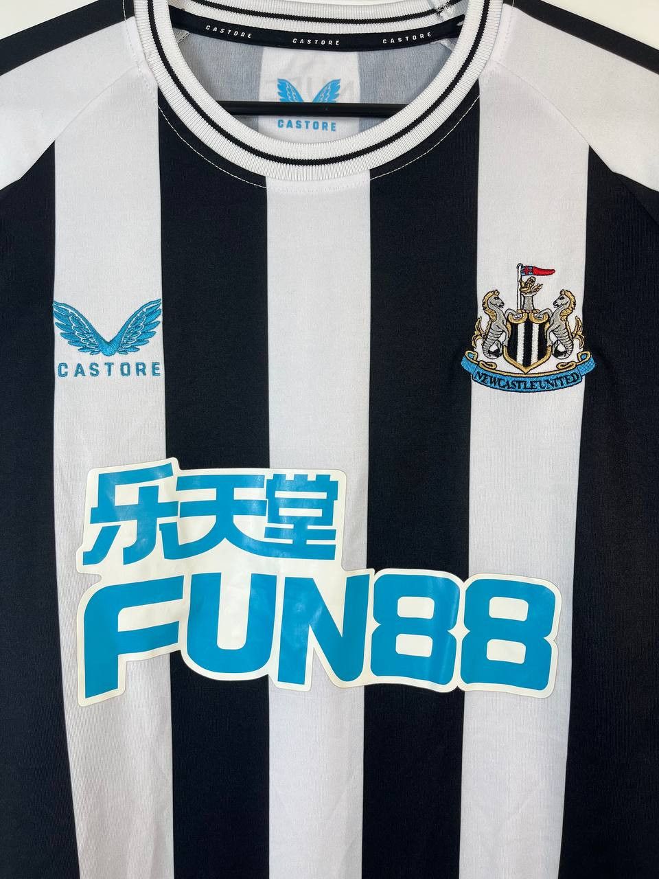 Castore Newcastle United 2022/23 Home Football Jersey Castore Sz XL Size US XL / EU 56 / 4 - 3 Thumbnail