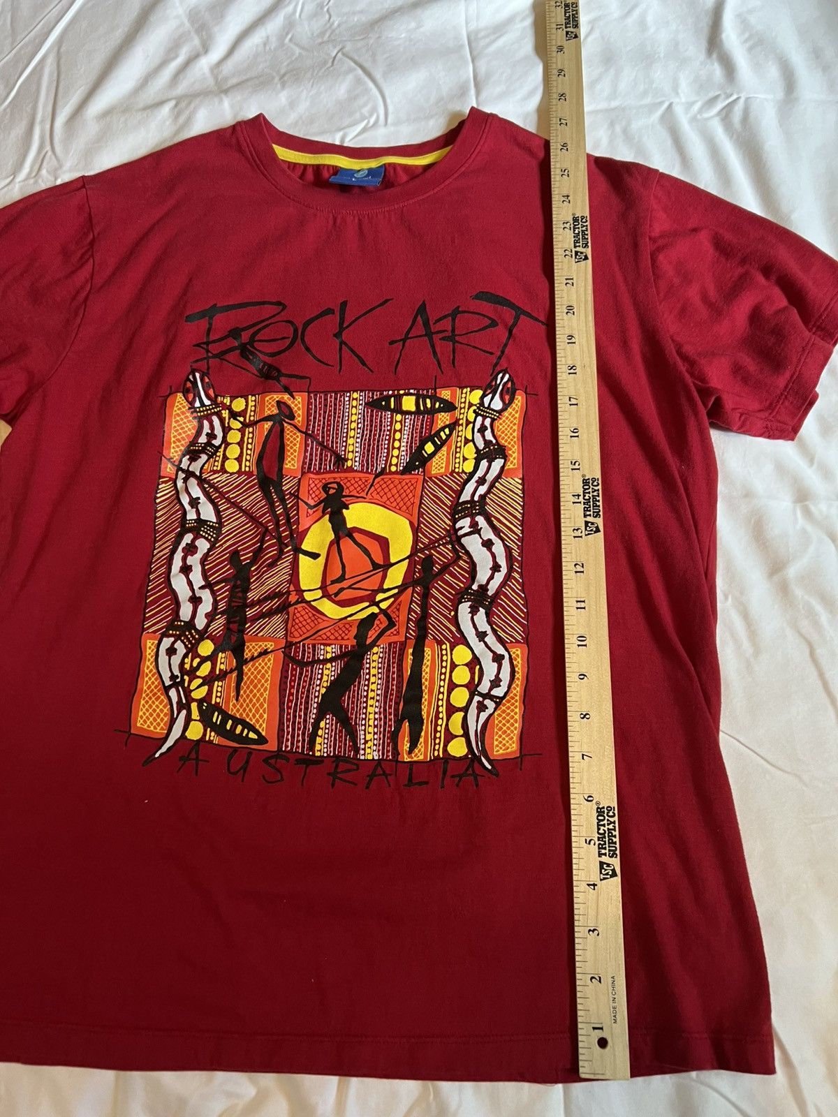 Other Red Rock Art Australia Graphic Tee vintage Size US L / EU 52-54 / 3 - 6 Thumbnail