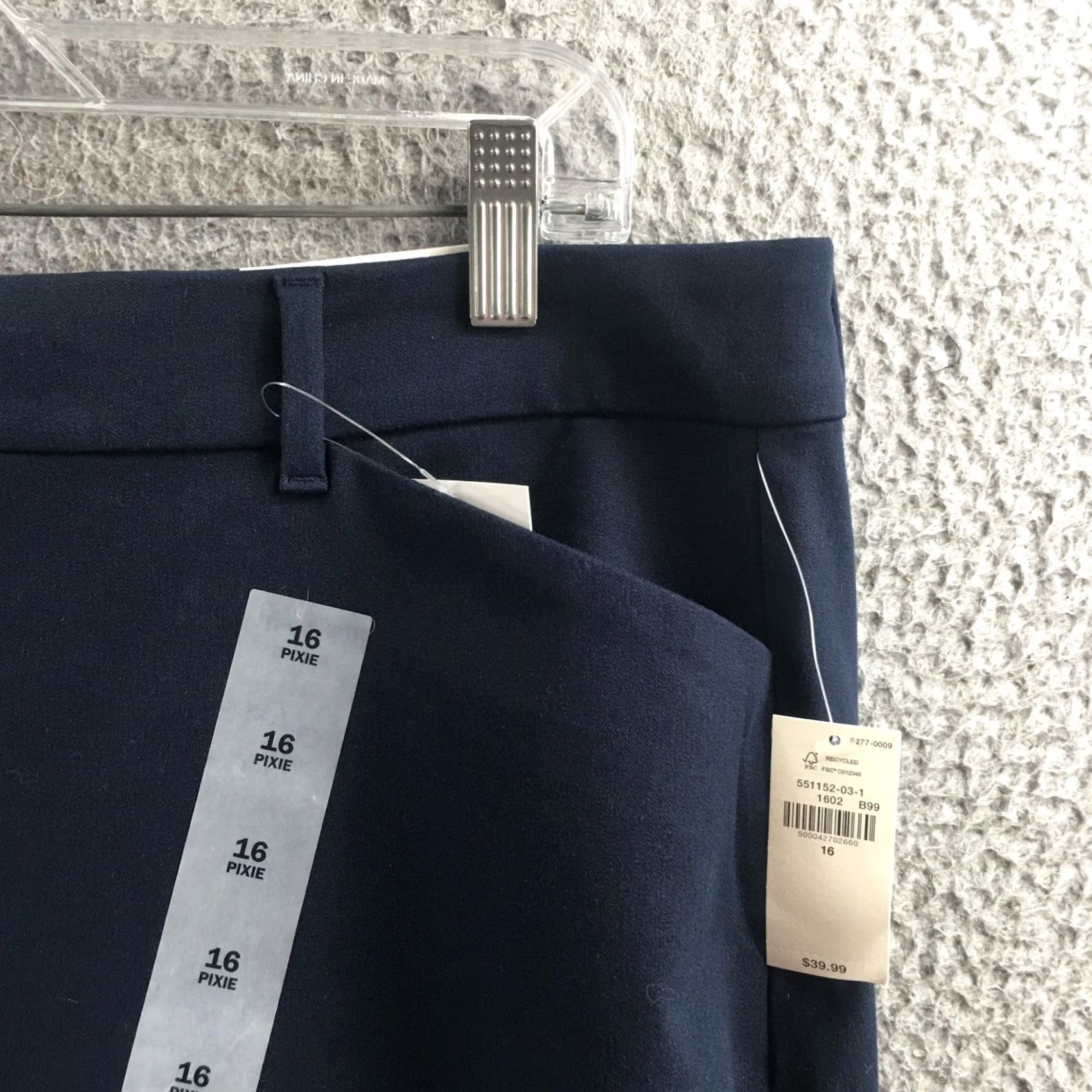 Old Navy Old Navy Dress Pants Womens 16 Blue High Rise Tapered Zip New Dress Pants Women 16 Blue High Rise Tapered Size 38" / US 16 / IT 52 - 4 Thumbnail
