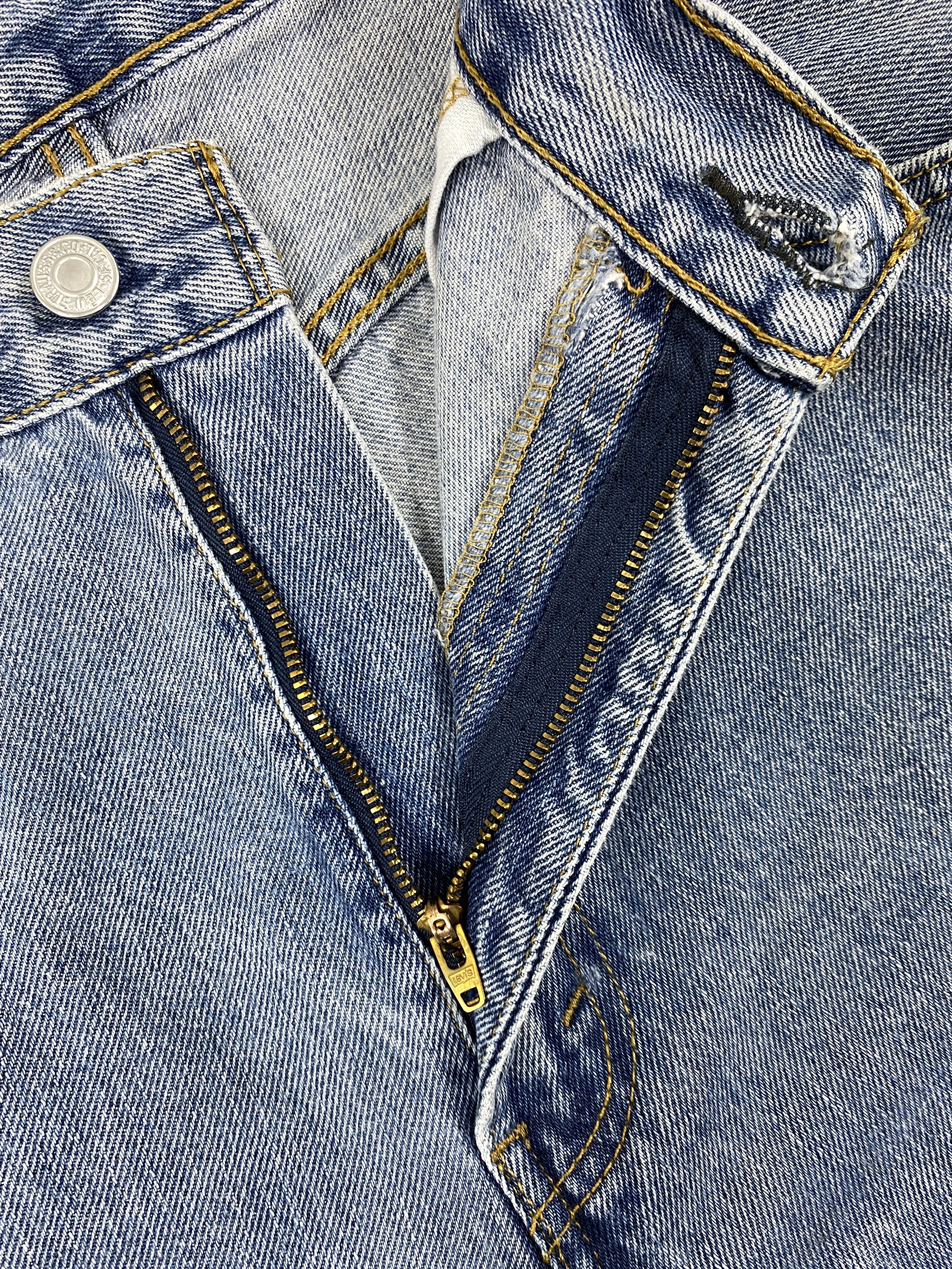 Levi's Vintage Levi's Pale Blue 35 x 35.5 Denim -JN304 Size US 35 - 6 Thumbnail