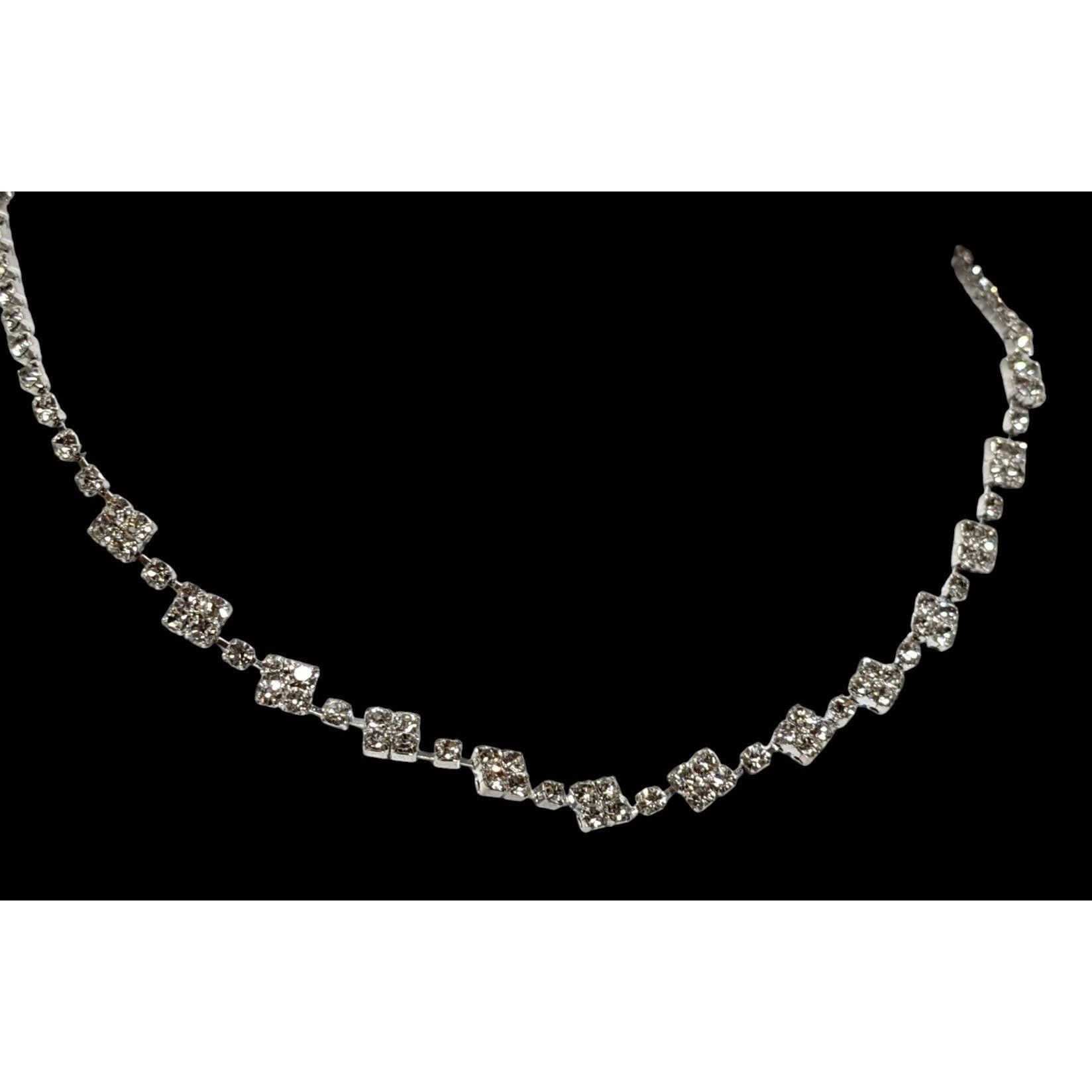 Other Elegant Glam Geometric Silver Rhinestone Necklace Size ONE SIZE - 3 Thumbnail