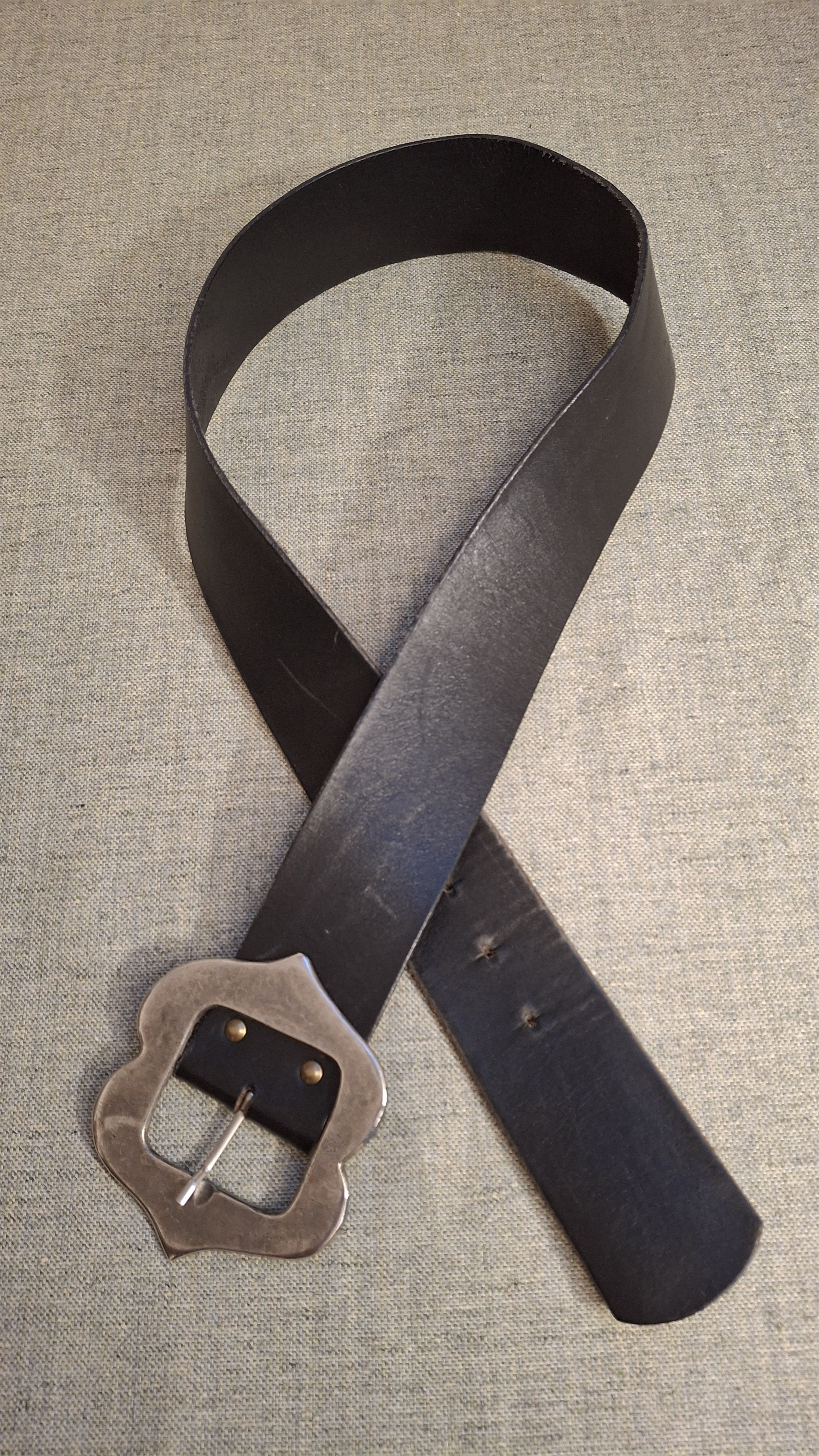 Vintage Kleinberg Sherrill 90s Black Leather Belt With Gold Tone Buckle Size 34” Vintage Kleinberg Sherrill Smooth Black Leather Belt Gold  main image 2