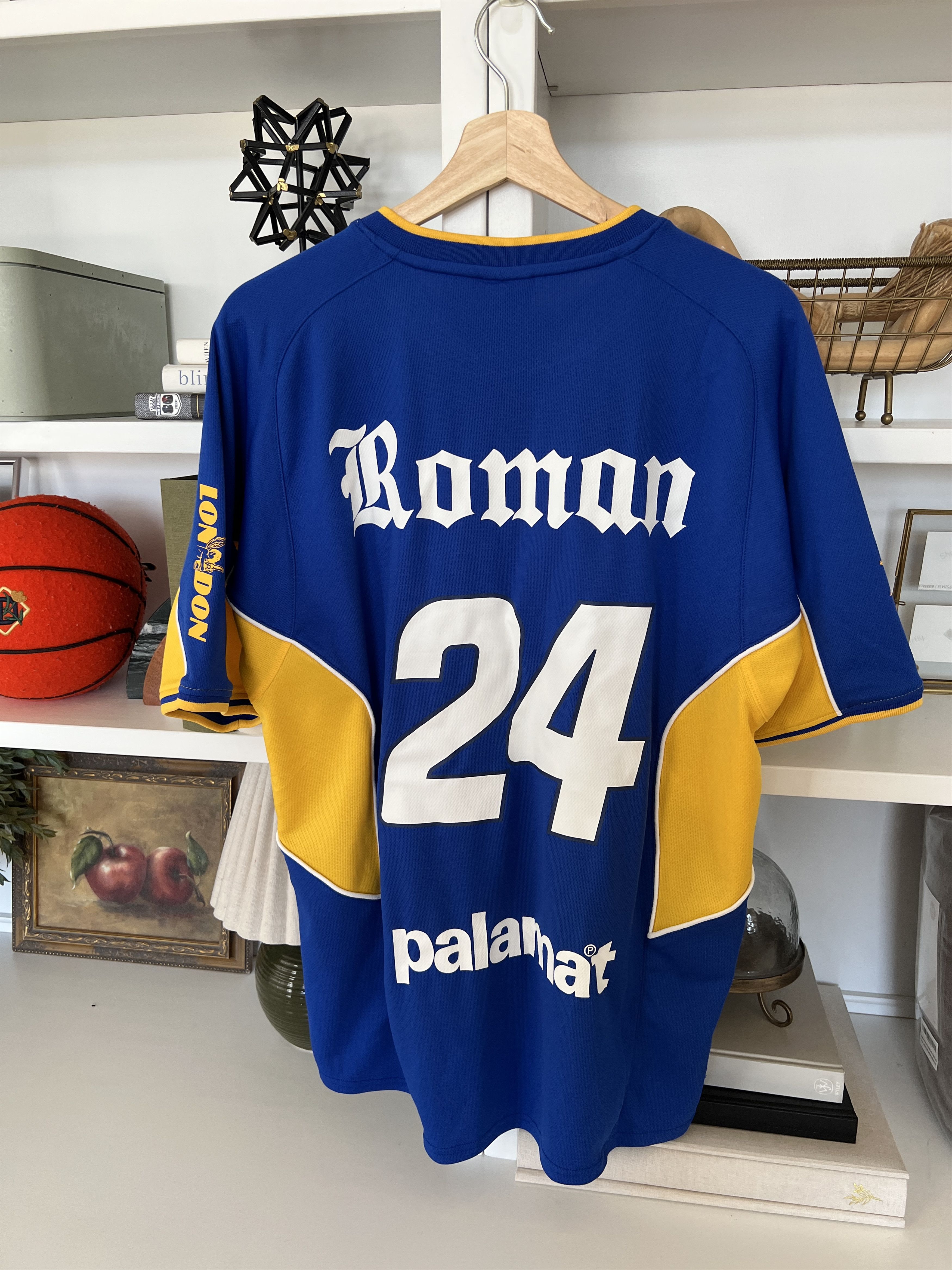 Palace Palace Palamat Boca Juniors Soccer Jersey Size US M / EU 48-50 / 2 - 7 Thumbnail