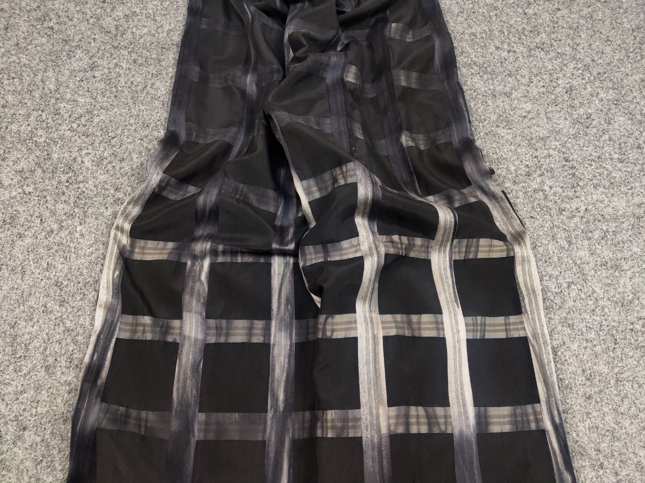 Designer Eva Kyburz Design Wide Led Light Black Pattern Pants Size 32" / US 10 / IT 46 - 9 Thumbnail