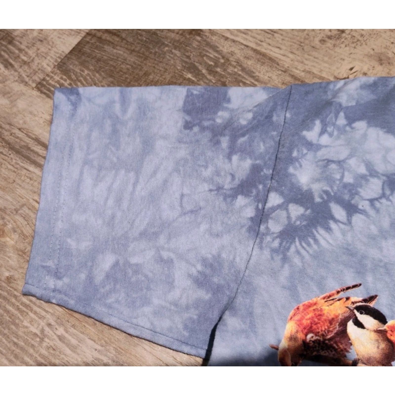 The Mountain The Mountain Tie Dye T-Shirt Birds Blue Size L Unisex Adults Size US L / EU 52-54 / 3 - 6 Thumbnail