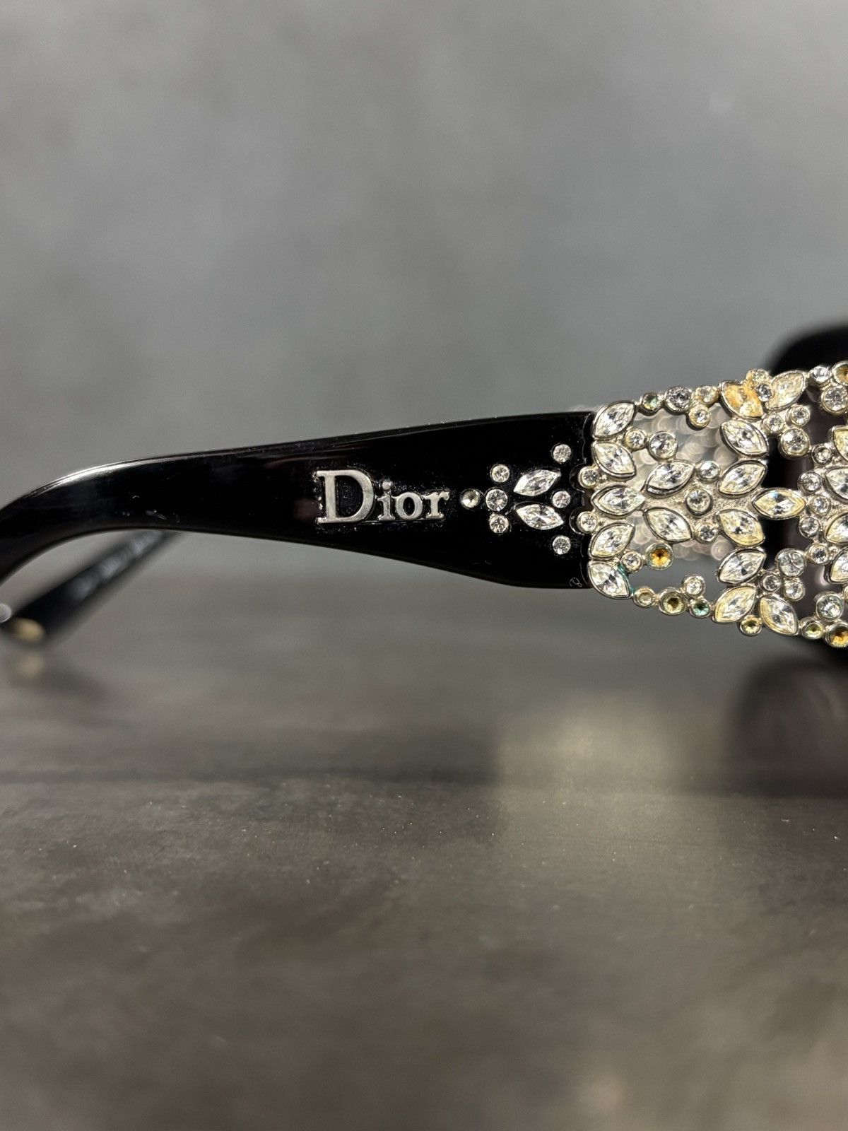Dior 2011 Dior Delicacy Sunglasses Limited Edition Rhinestone Size ONE SIZE - 14 Thumbnail