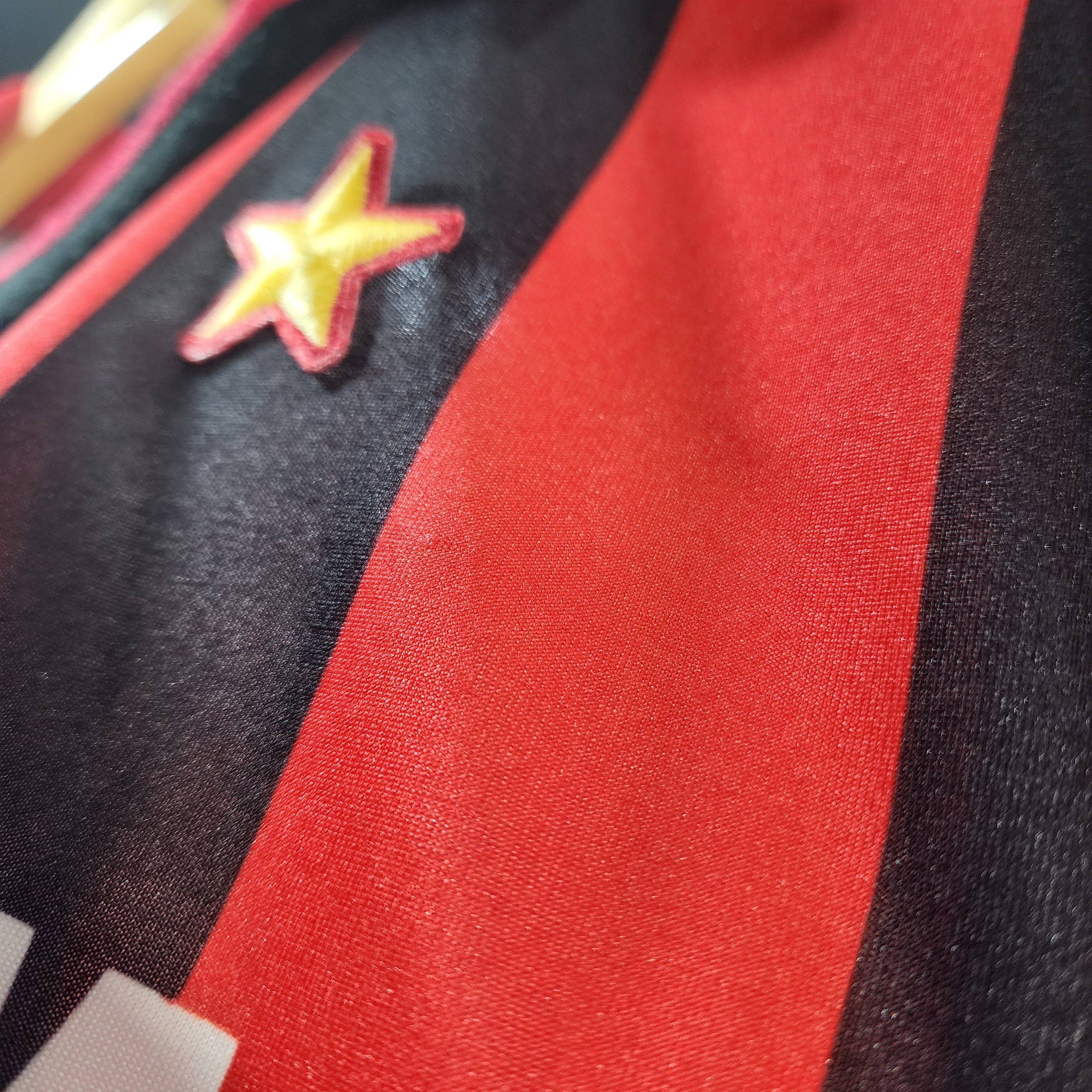 Vintage Vintage Ac Milan 1991 Player Issue Jersey Mediolanum Size US M / EU 48-50 / 2 - 10 Thumbnail