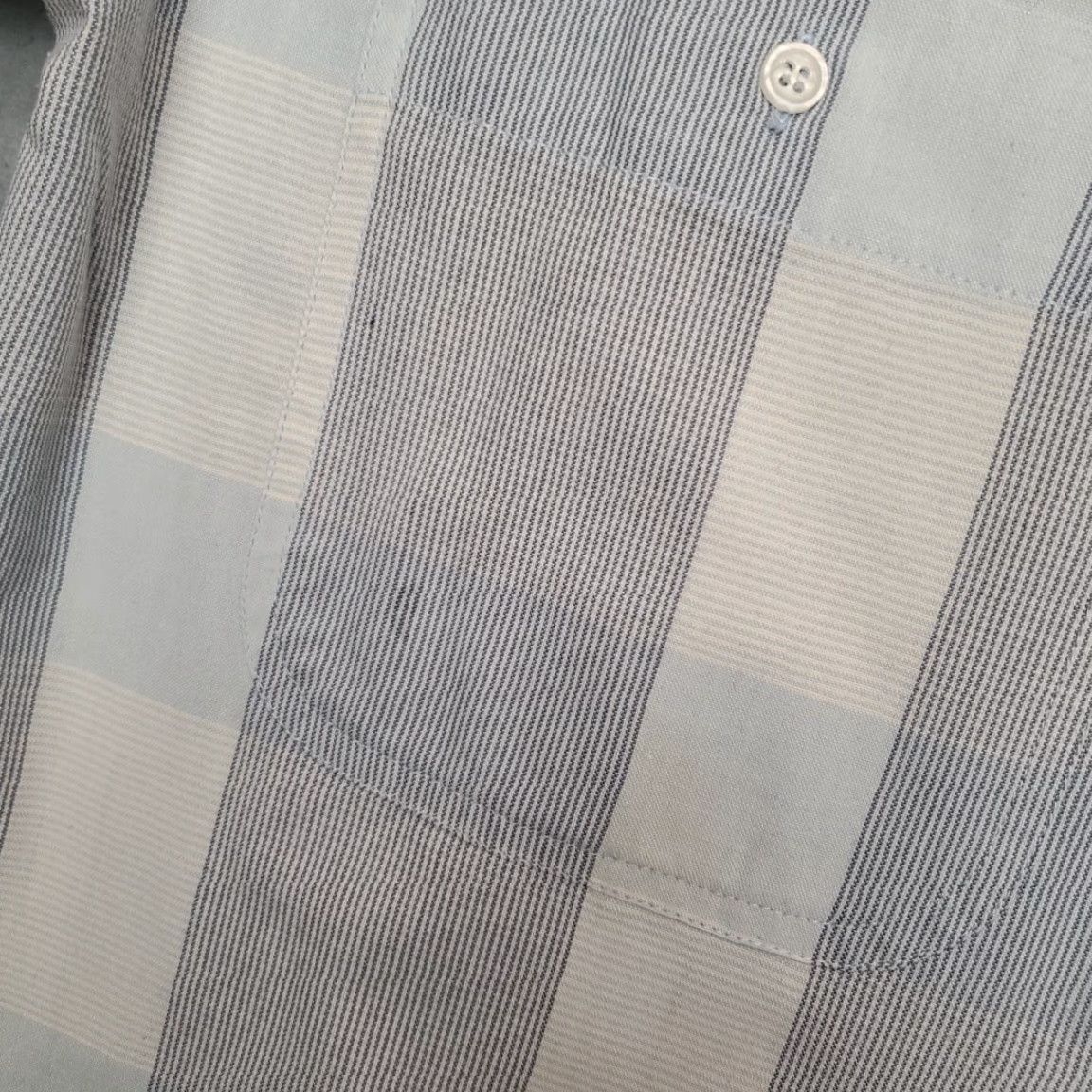 Levi's VINTAGE Levis Shirt Mens M Blue Plaid BIG E Silver Label Short Sleeve Retro Shirt Mens M Blue Plaid BIG E Silver Label Short Sleeve Retro Size US M / EU 48-50 / 2 - 4 Thumbnail