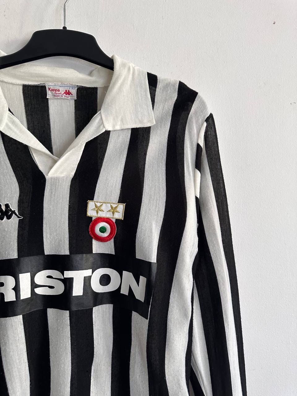 Kappa Kappa Juventus 1983/84 Home Jersey Football Shirt #9 Ariston Size US L / EU 52-54 / 3 - 5 Thumbnail
